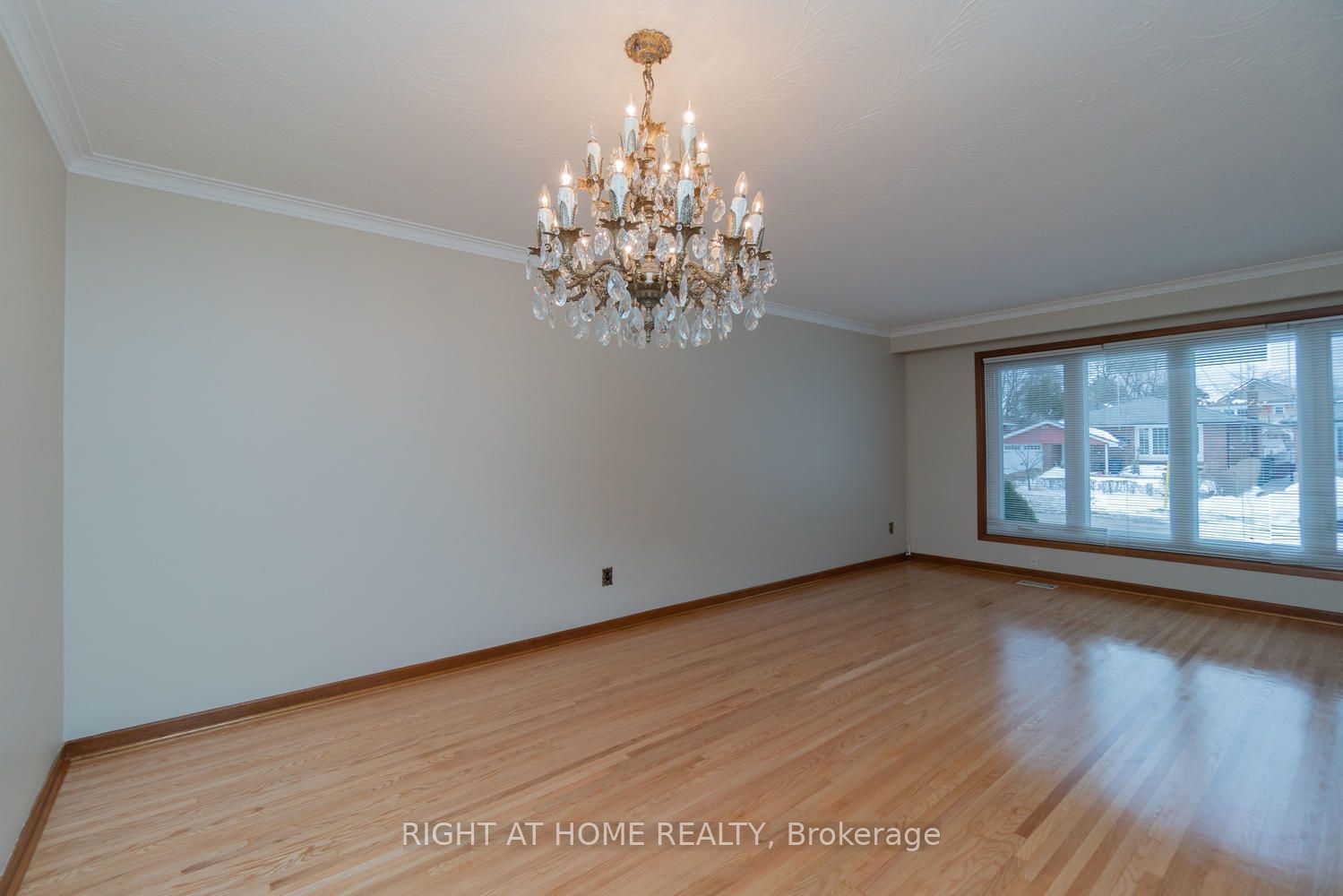 55 Limevale Crescent, Toronto, ON M1E 2K5 photo 4