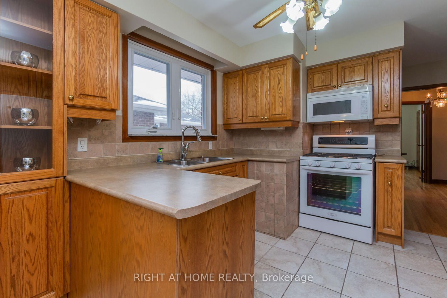 55 Limevale Crescent, Toronto, ON M1E 2K5 photo 5