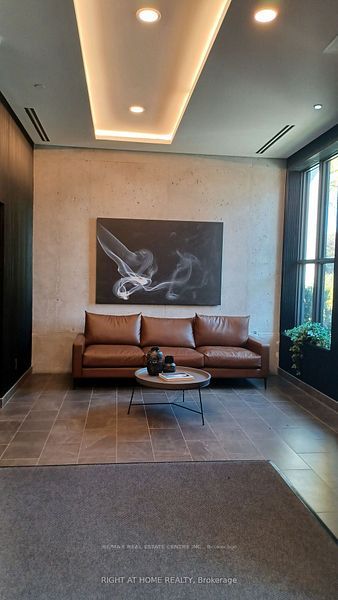 1400 Kingston Road 102, Toronto, ON M1N 1R3 photo 3