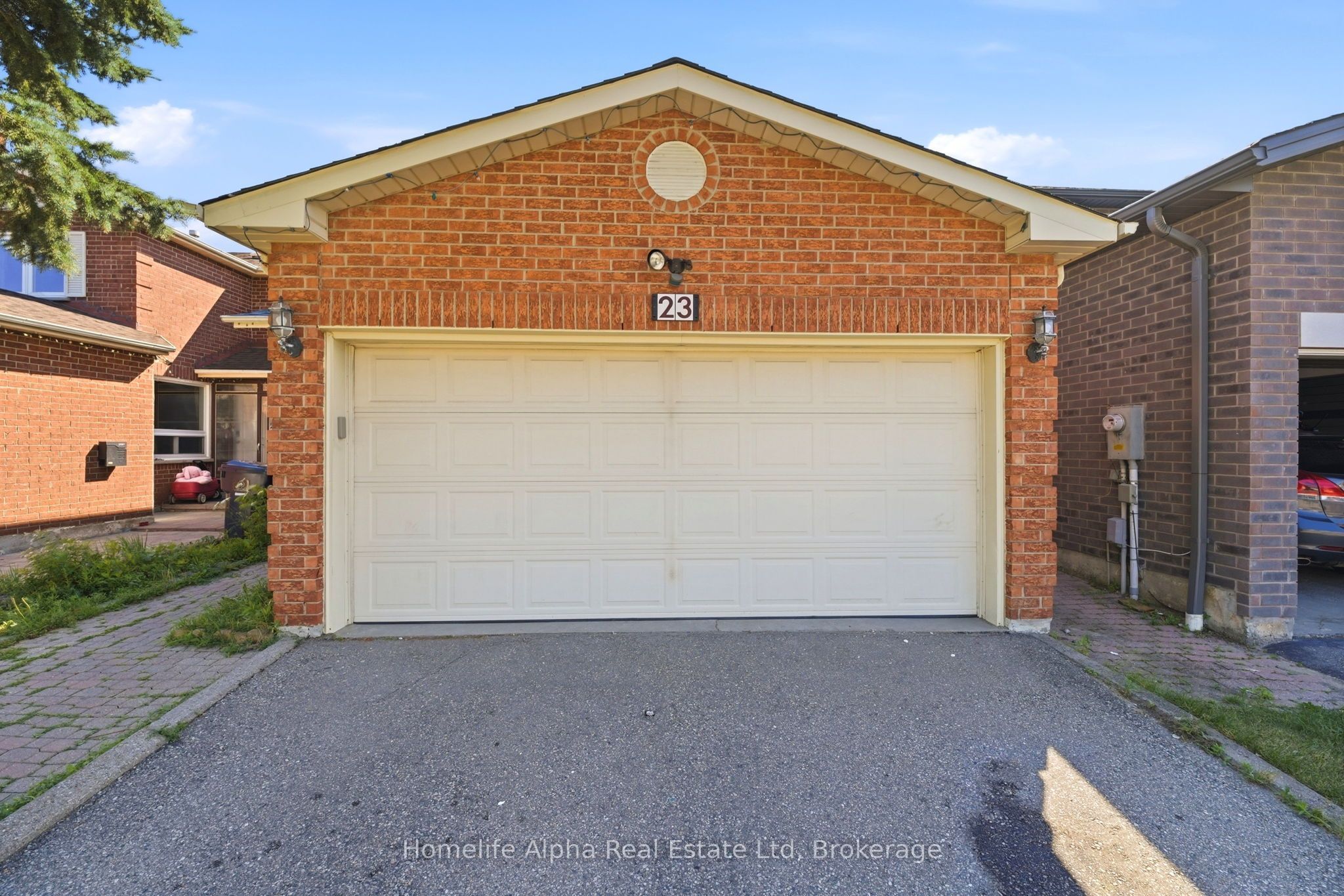 23 Fort Dearborn Drive, Toronto, ON M1V 3A6
