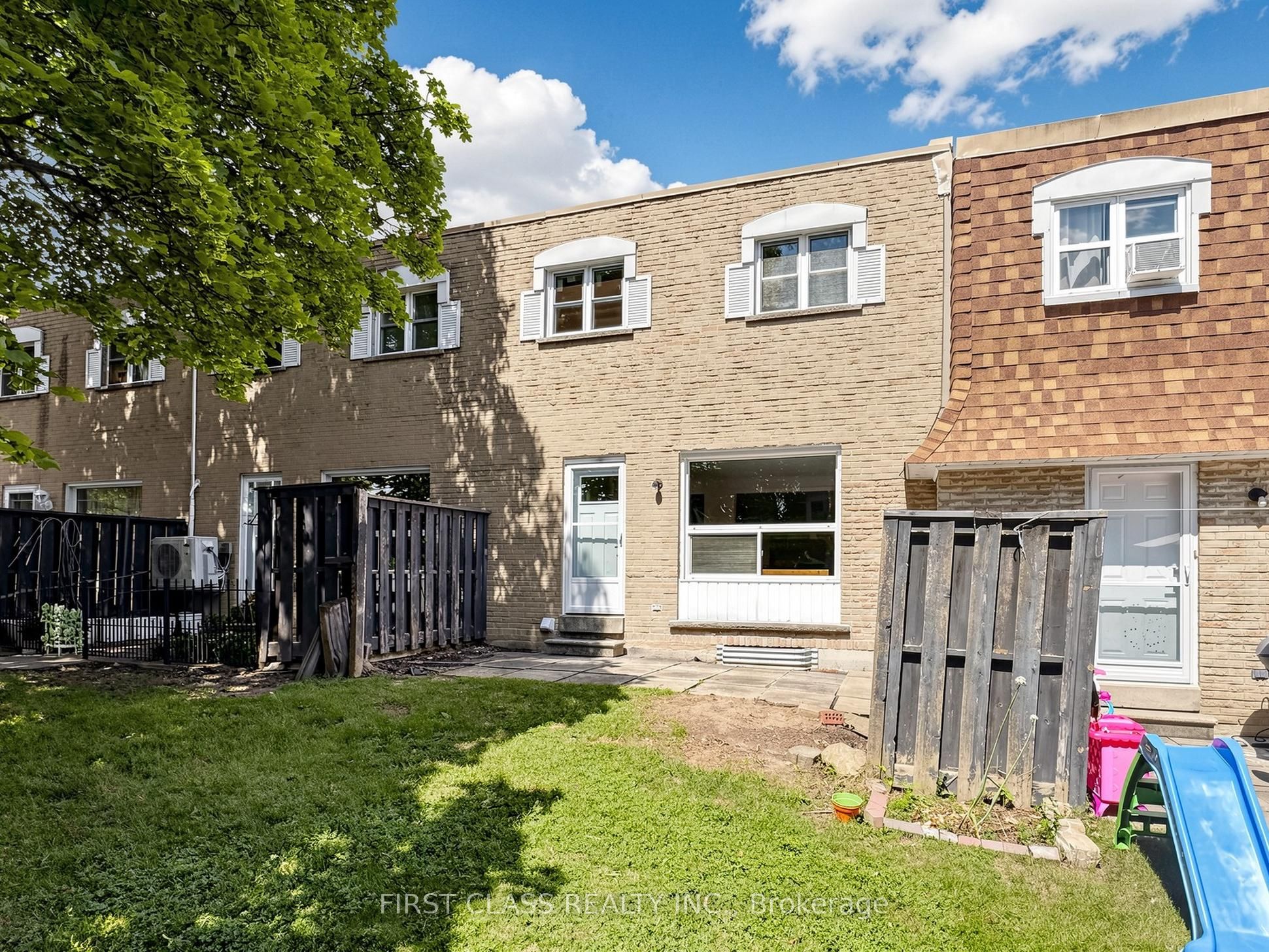 850 Huntingwood Drive 38, Toronto, ON M1T 2L9 photo 3