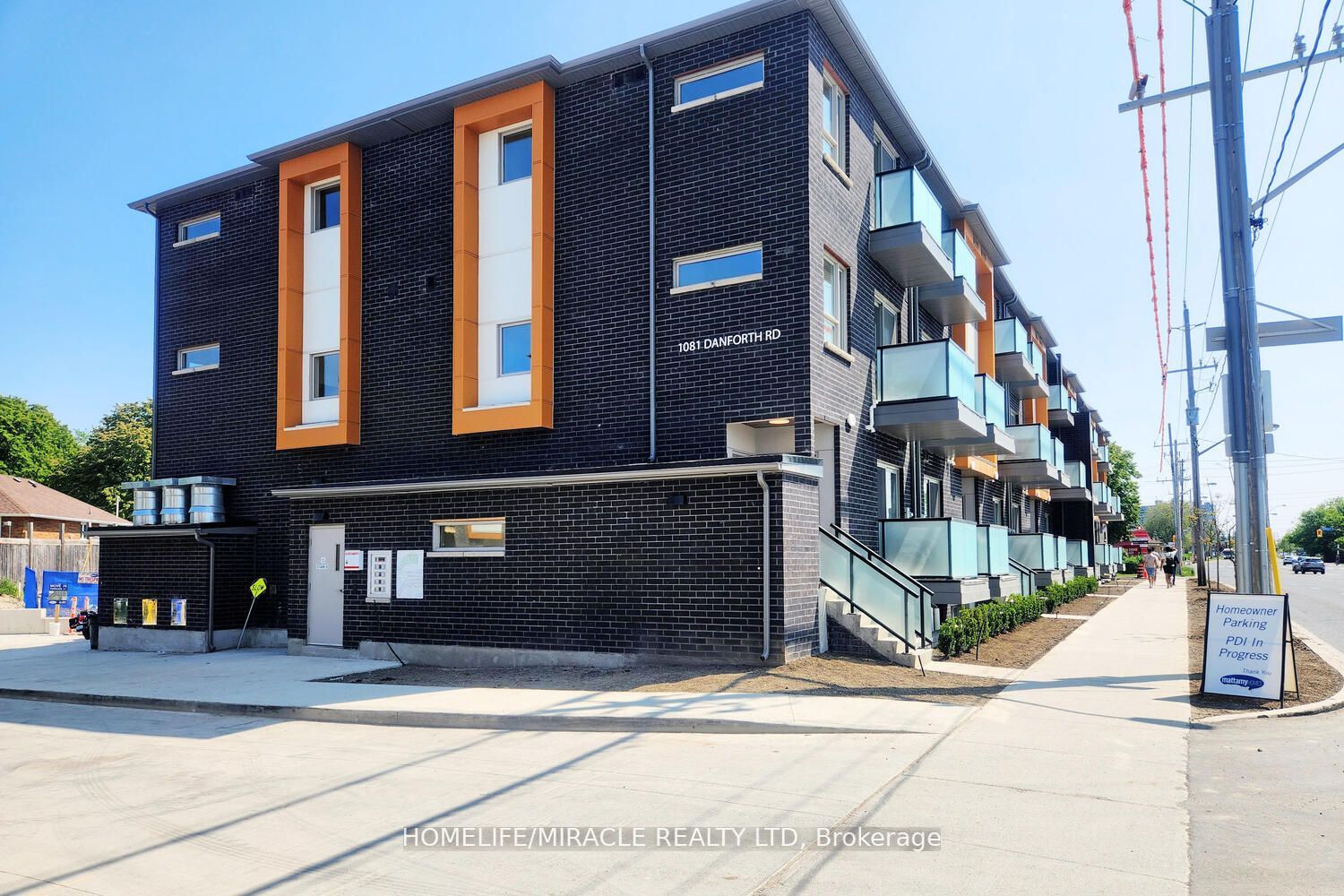 1081 Danforth Road E 113, Toronto, ON M1J 2E1