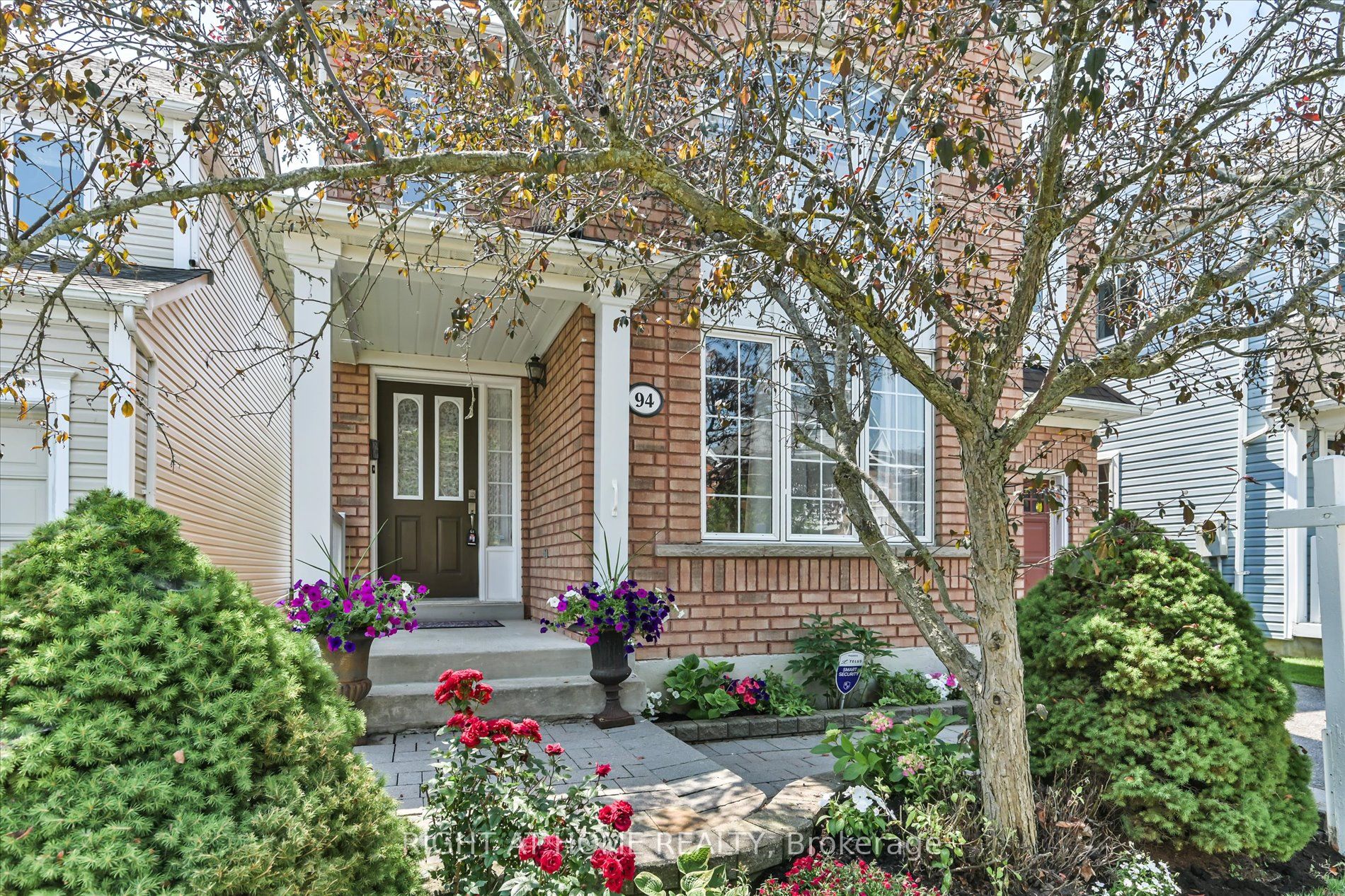94 Moynahan Crescent, Ajax, ON L1Z 1M4 photo 3