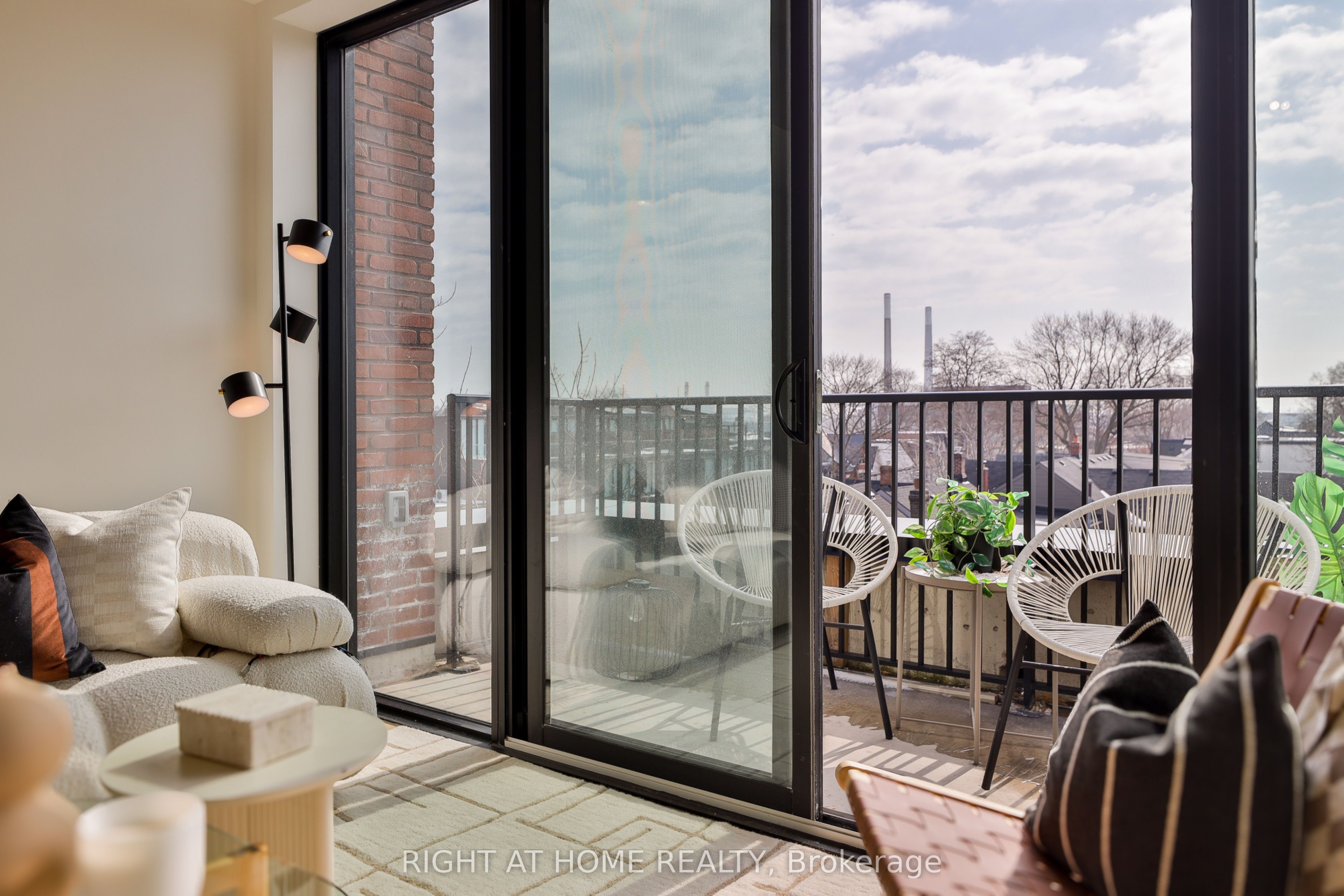 761 Queen Street E 205, Toronto, ON M4M 1H3 photo 5