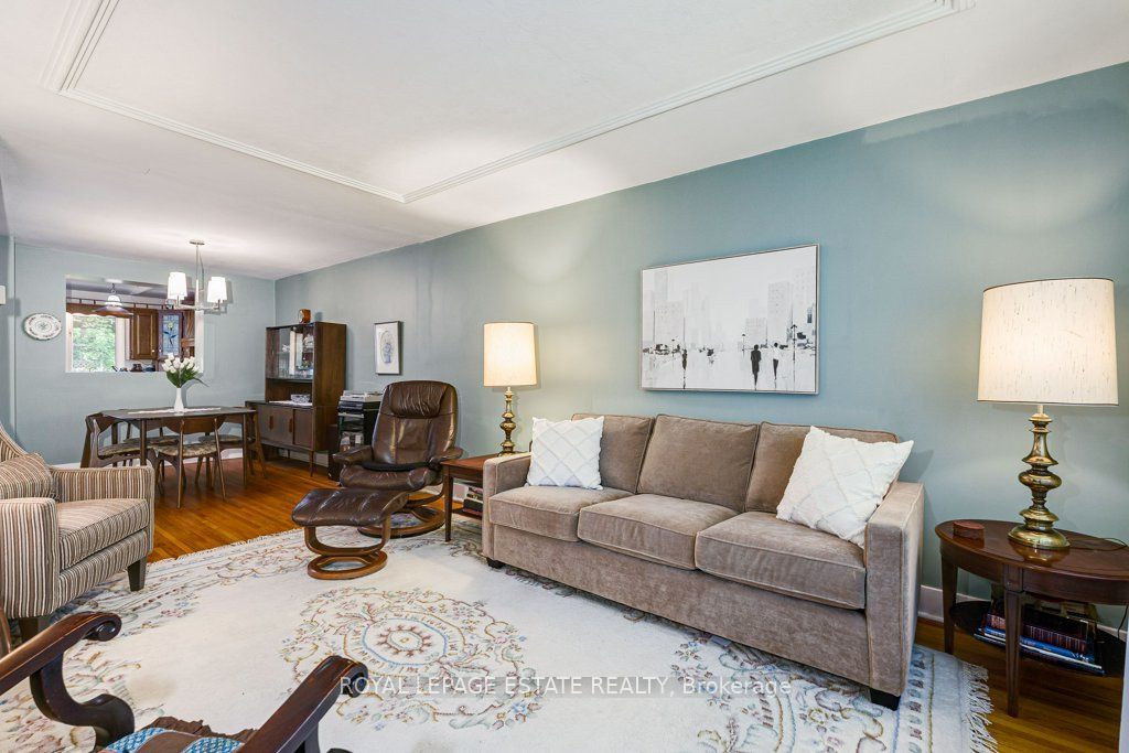 181 Silver Birch Avenue, Toronto, ON M4E 3L3 photo 3