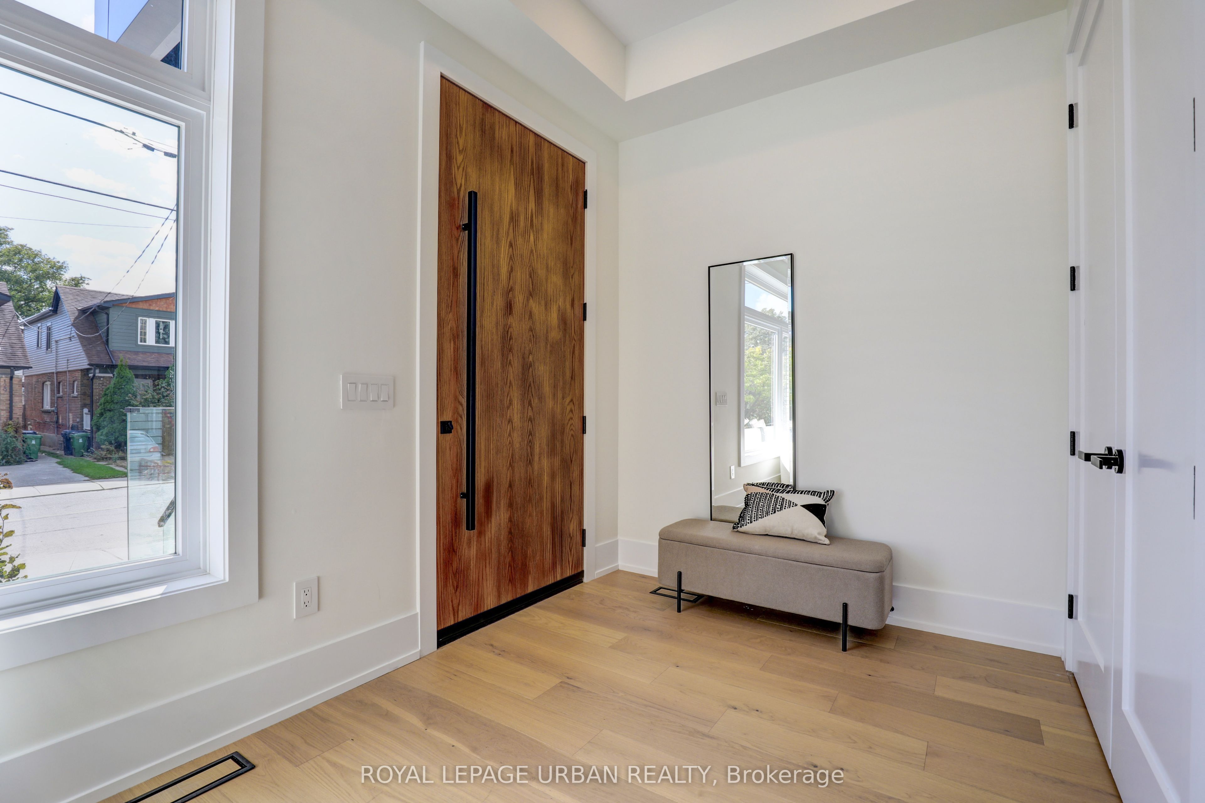 128 Floyd Avenue, Toronto, ON M4K 2B7 photo 3