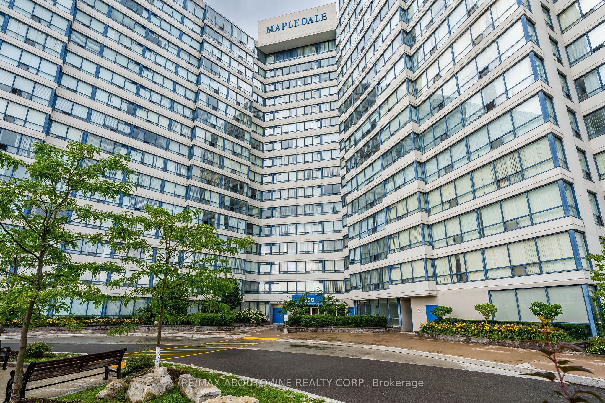 3050 Ellesmere Road PH10, Toronto, ON M1E 5E6