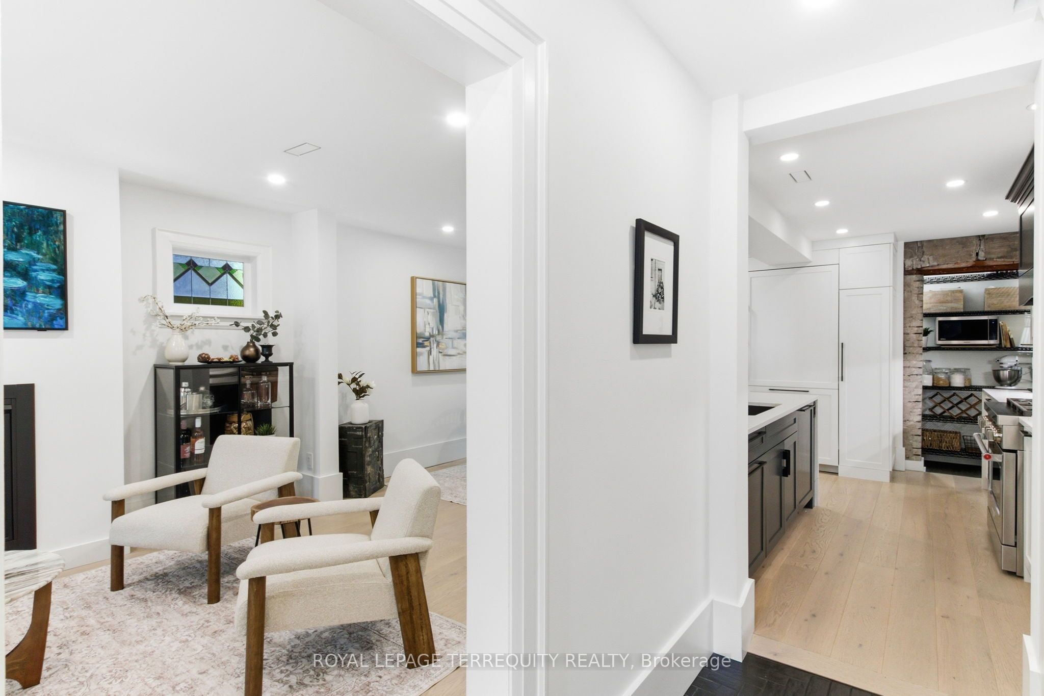 1775 Gerrard Street E, Toronto, ON M4L 2B3 photo 3