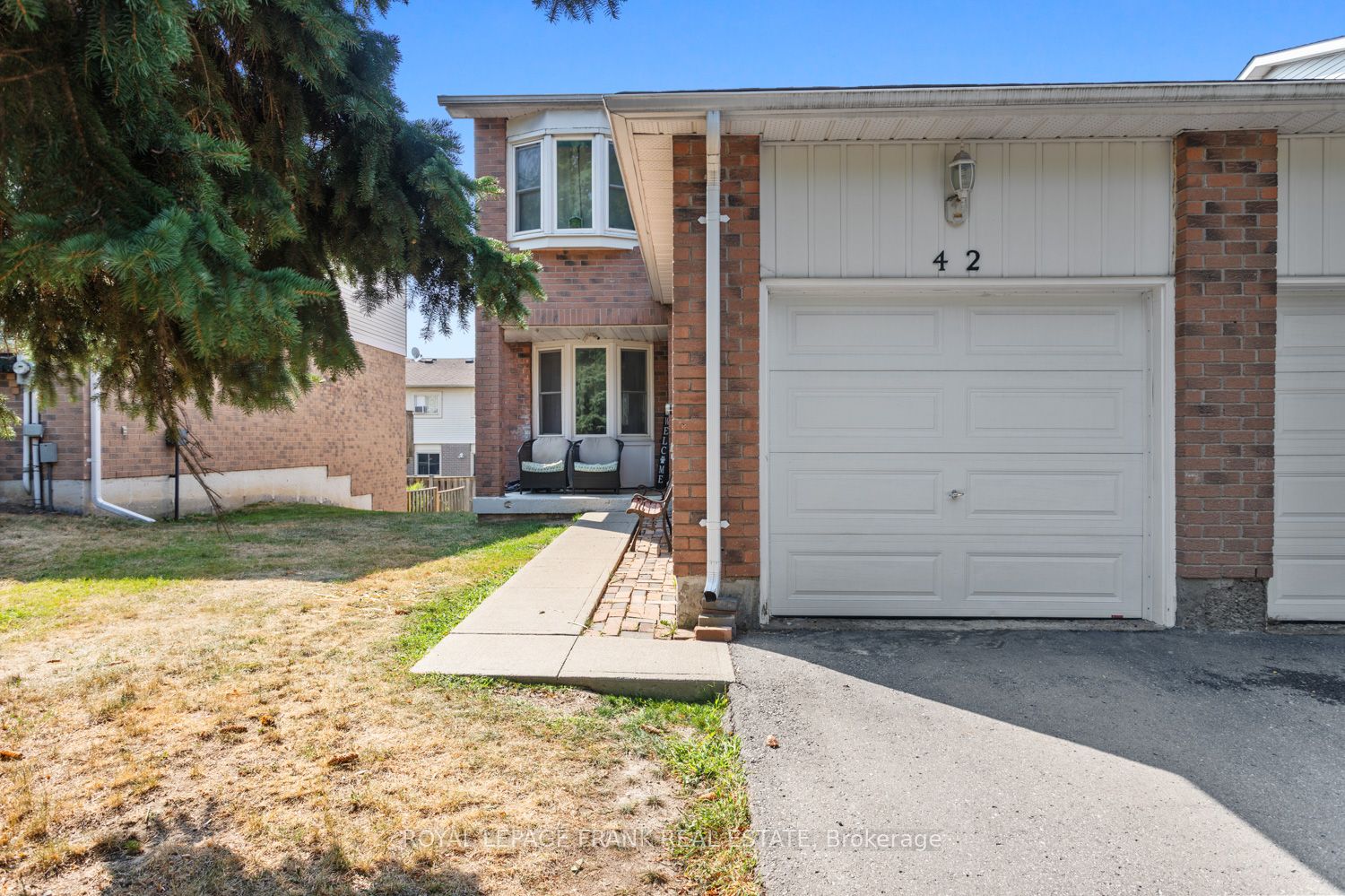 700 Harmony Road N 42, Oshawa, ON L1K 1S2
