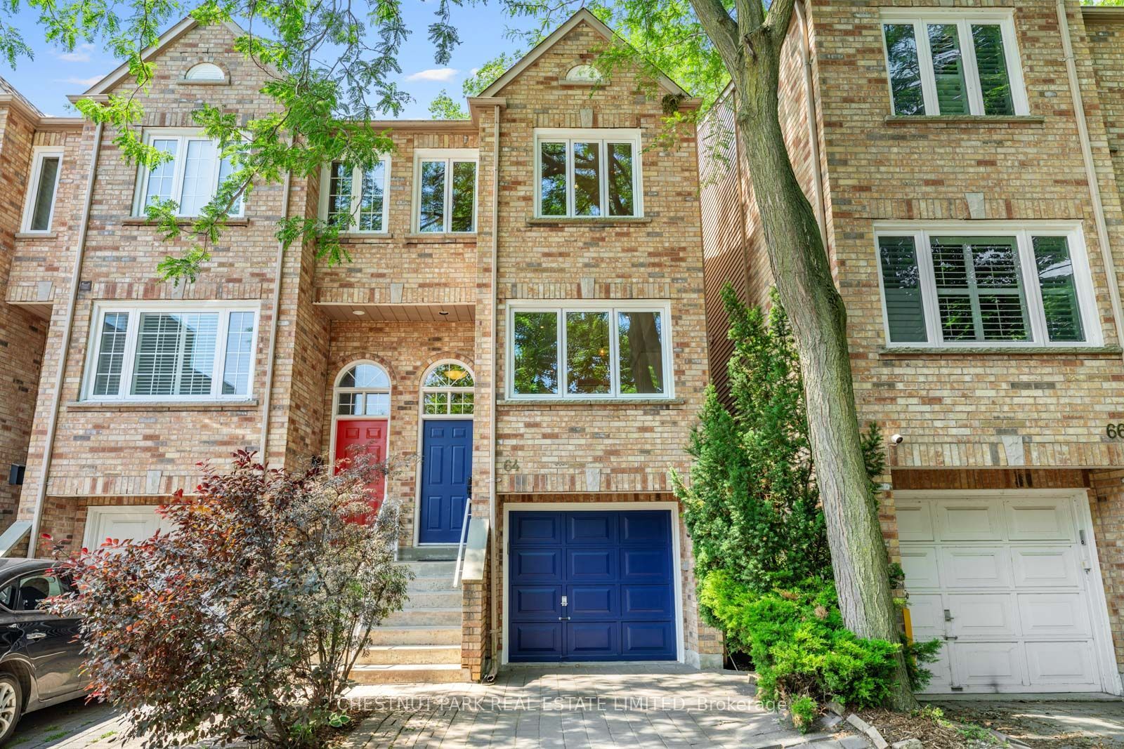 64 Curzon Street, Toronto, ON M4M 3B4 photo 3