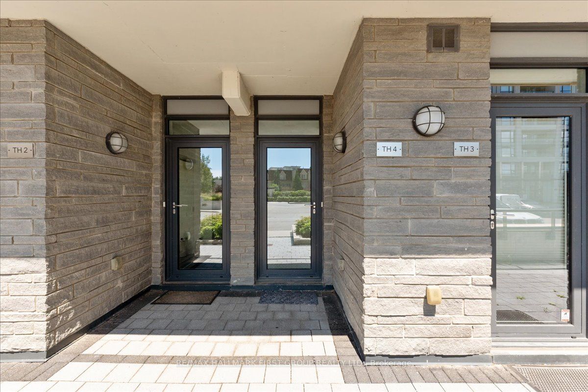 1245 Bayly Street TH4, Pickering, ON L1W 0B5 photo 4