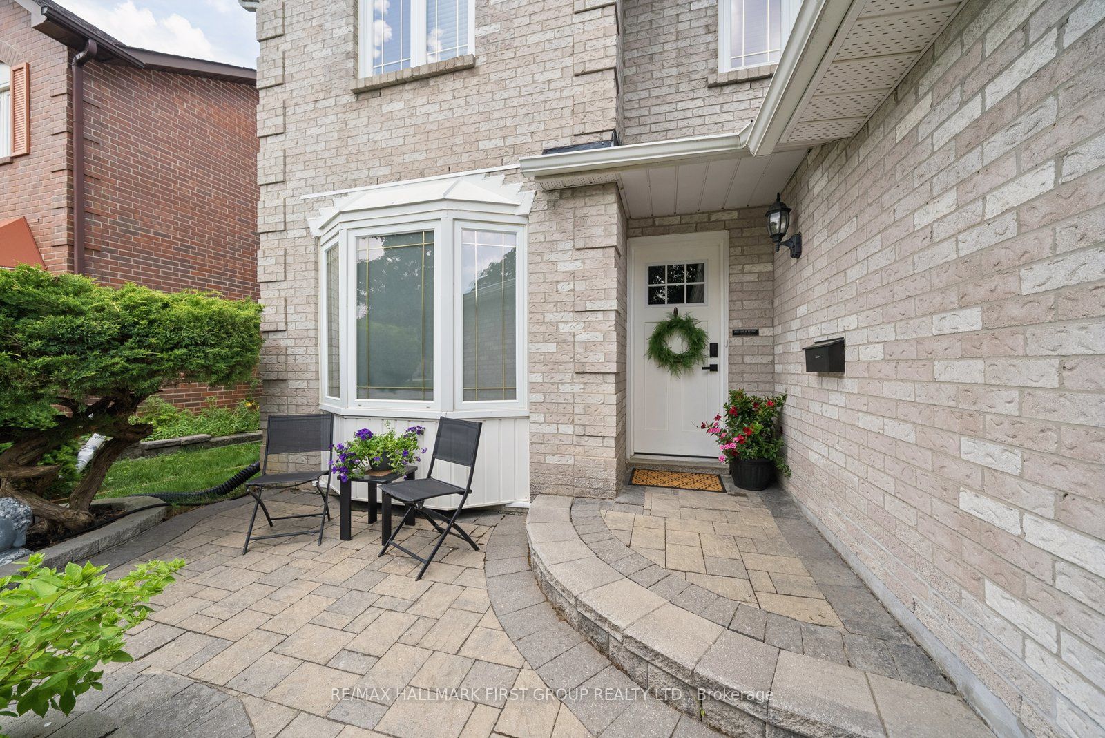 662 Cognac Crescent, Pickering, ON L1X 1L7 photo 3