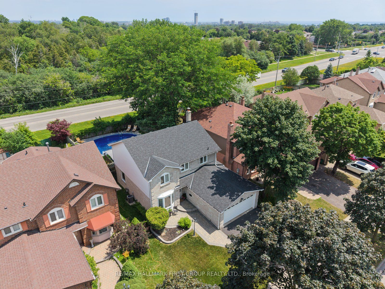 662 Cognac Crescent, Pickering, ON L1X 1L7 photo 5