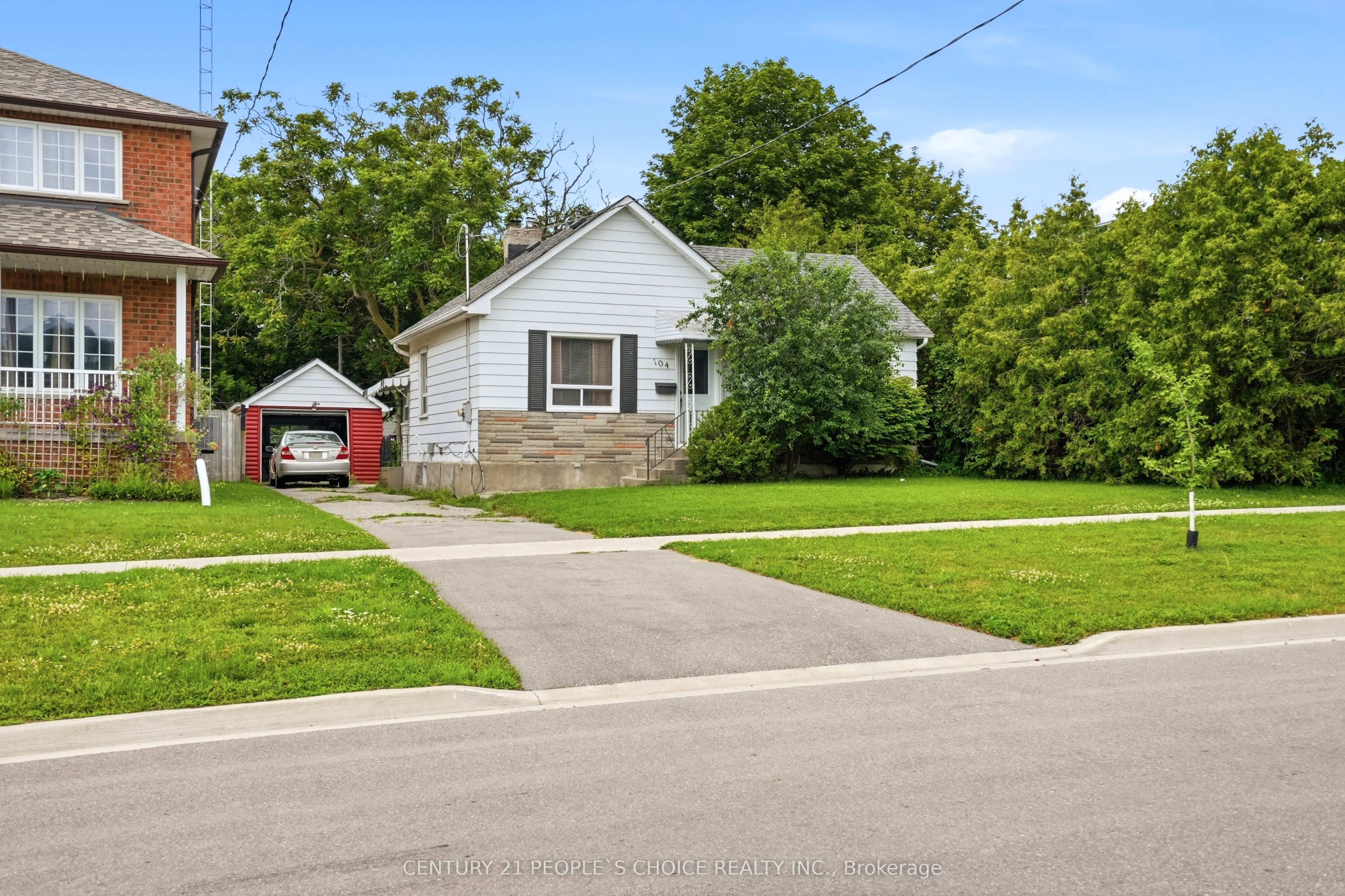 104 Grenfell Street, Oshawa, ON L1J 4W2 photo 2