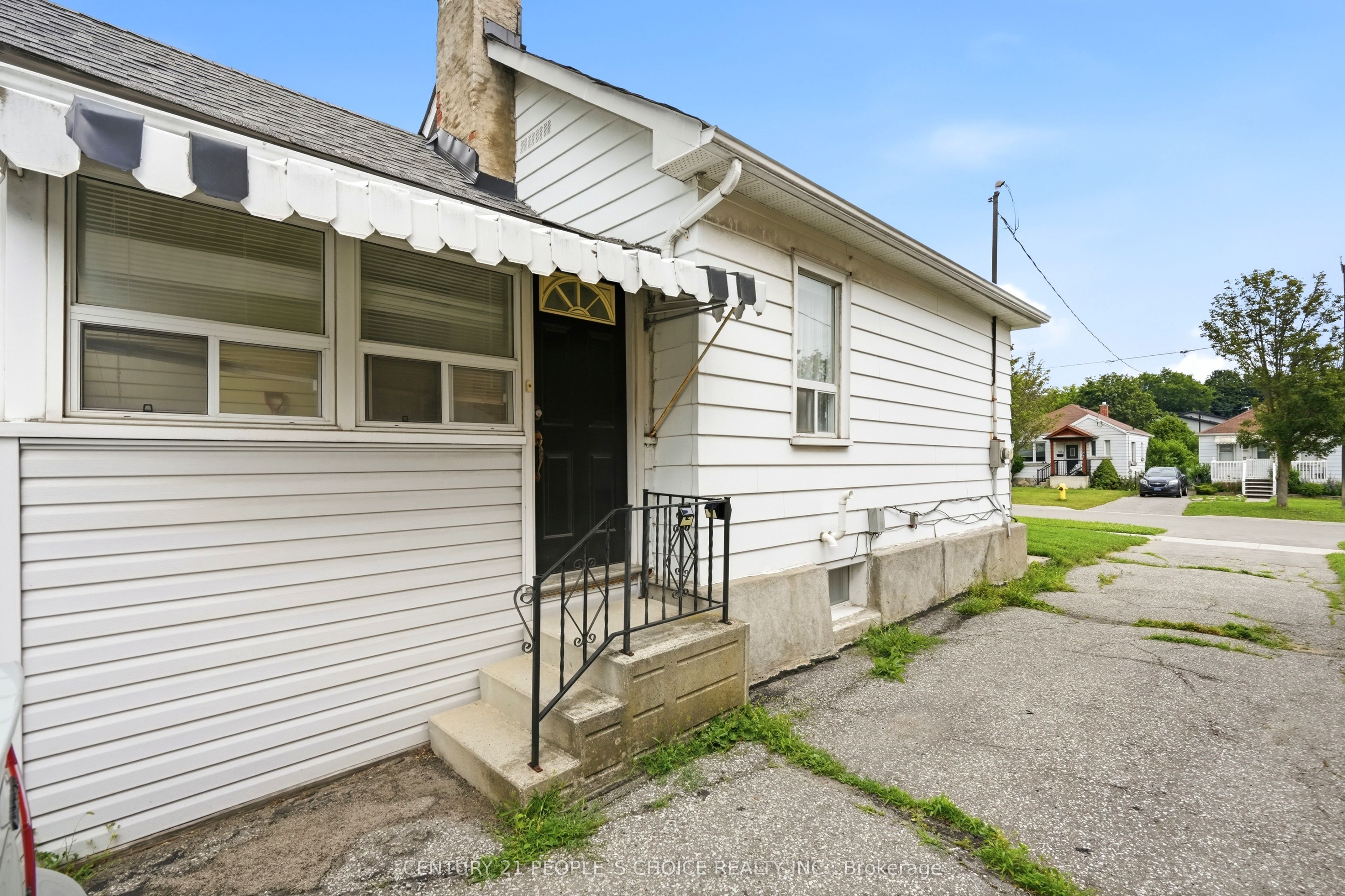 104 Grenfell Street, Oshawa, ON L1J 4W2 photo 3