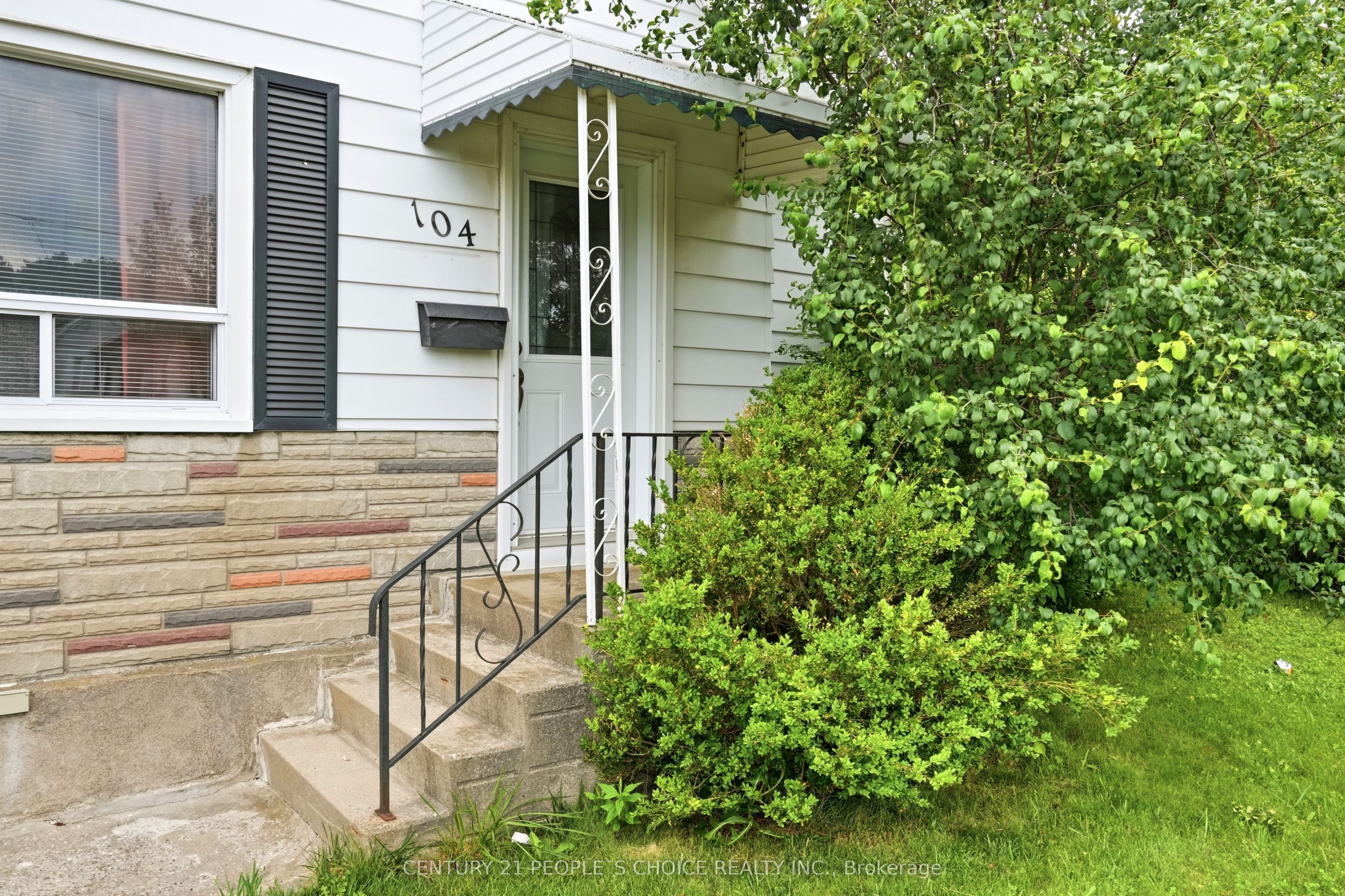 104 Grenfell Street, Oshawa, ON L1J 4W2 photo 4