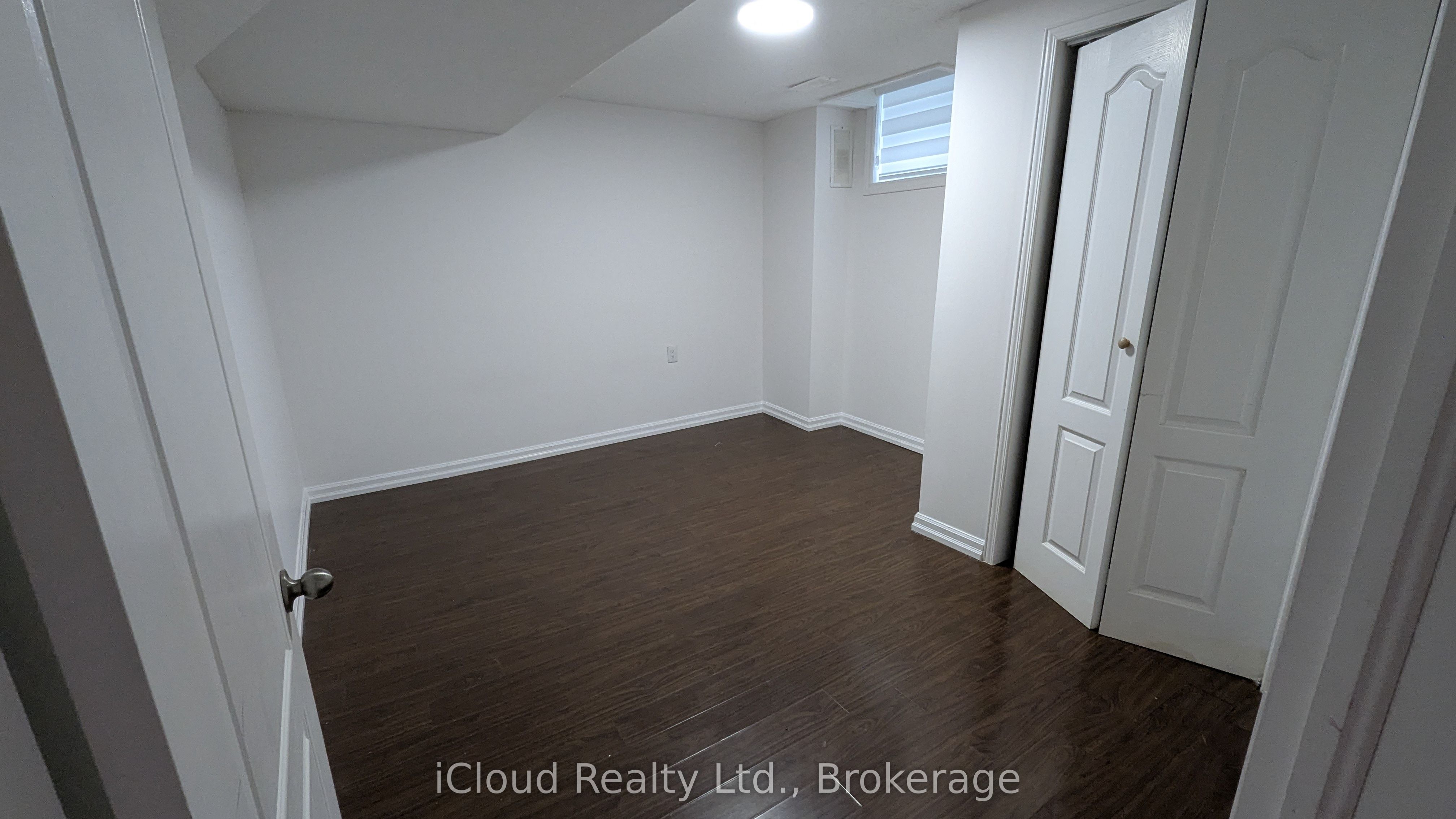 53 Seward Crescent Lower Level, Ajax, ON L1Z 2B8 photo 5