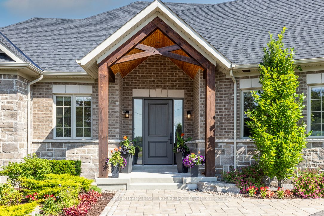 1855 Concession Rd9 Blackstock, Clarington, ON L0B 1B0 photo 2