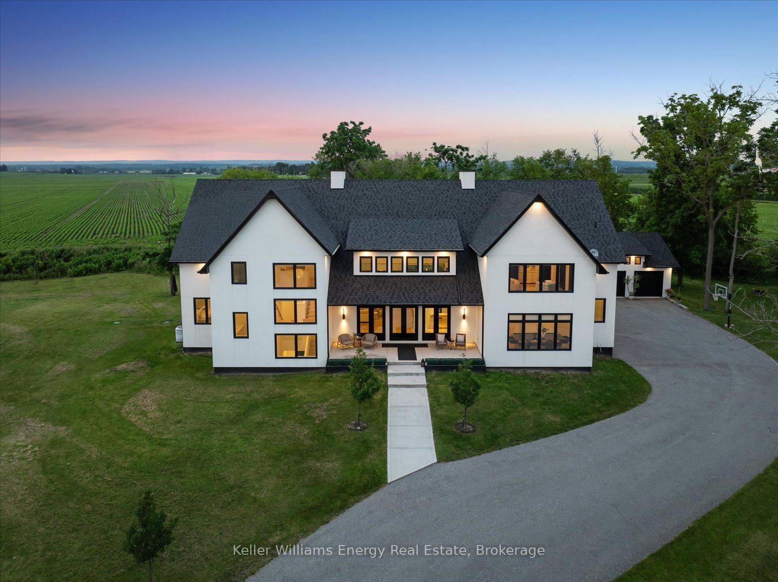 3122 Highway 2, Clarington, ON L1C 6E2