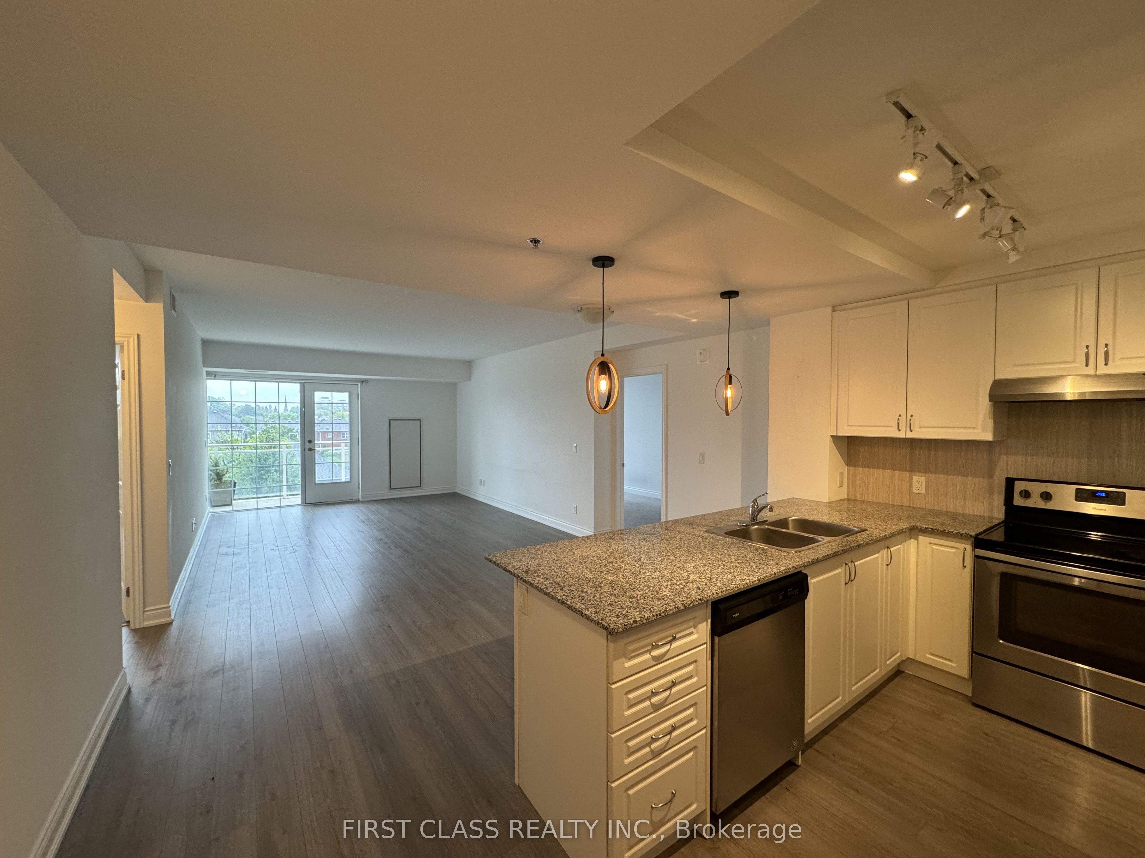 21 Brookhouse Drive, Clarington, ON L1B 0V4 photo 4