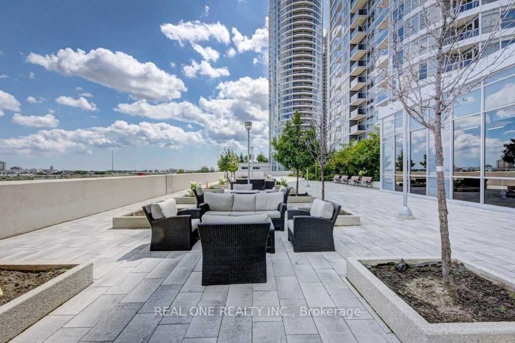 181 Village Green Square 1912, Toronto, ON M1S 0K6 photo 5