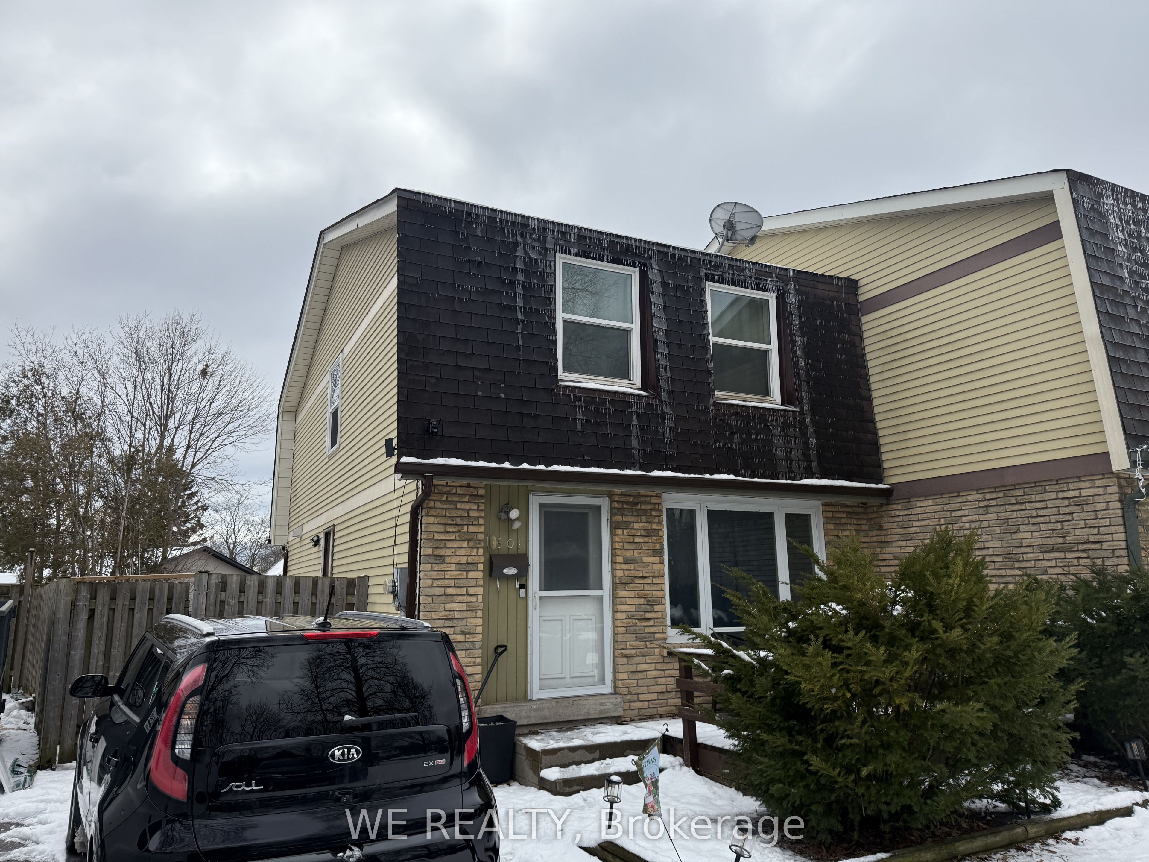 501 Lancelot Crescent Lower, Oshawa, ON L1K 1J9