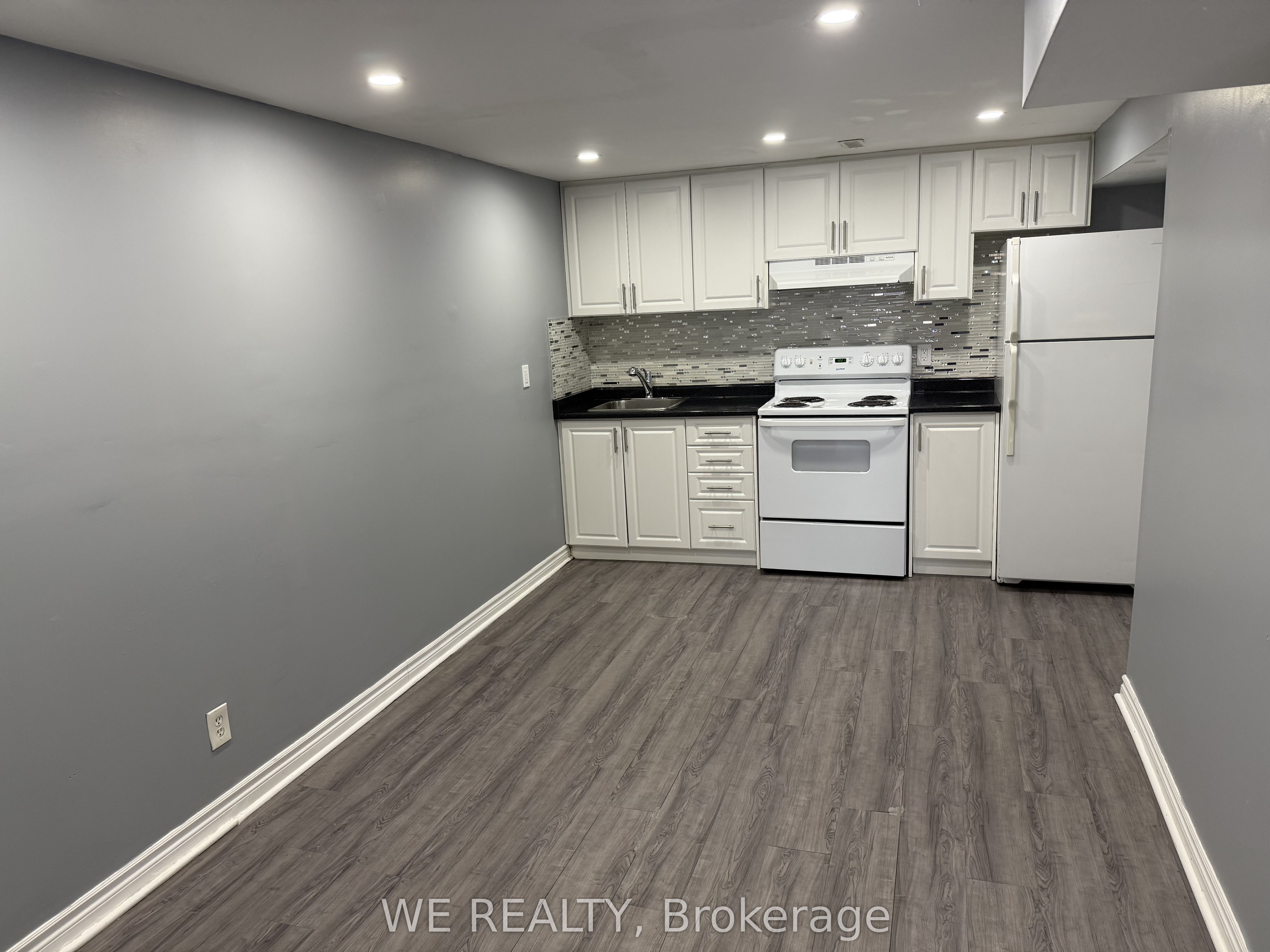501 Lancelot Crescent Lower, Oshawa, ON L1K 1J9 photo 4