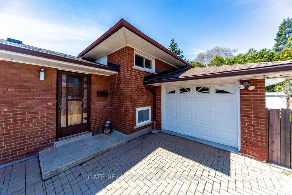14 Amarillo Drive Lower Level, Toronto, ON M1J 2P8 photo 2