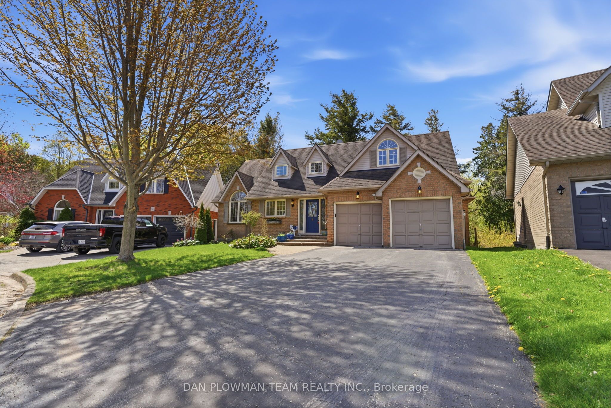 10 Barrington Place, Clarington, ON L1E 2K9 photo 2