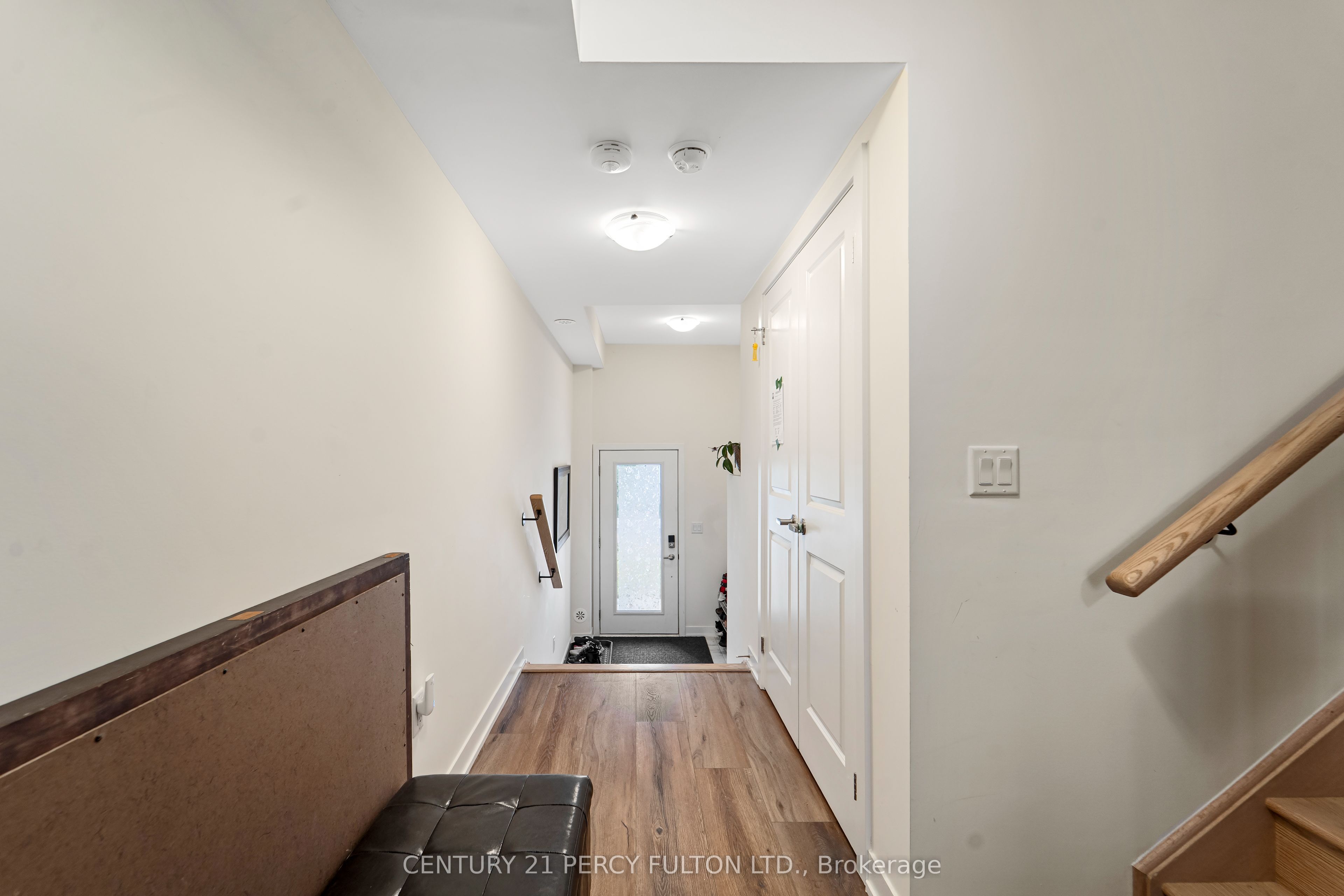 1695 Dersan Street 506, Pickering, ON L1X 0S8 photo 3