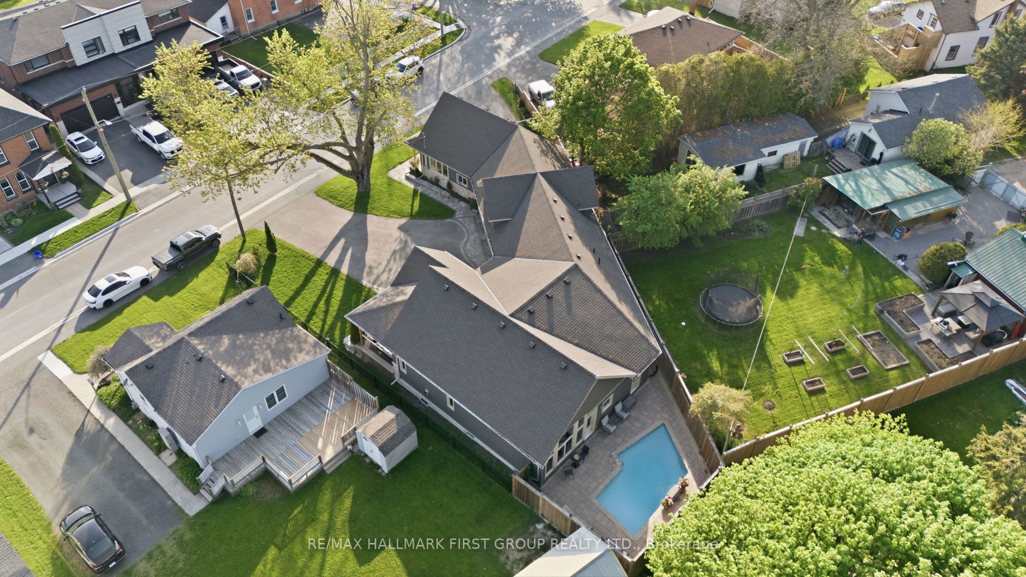 53 Brown Street, Clarington, ON L1C 2R5 photo 3