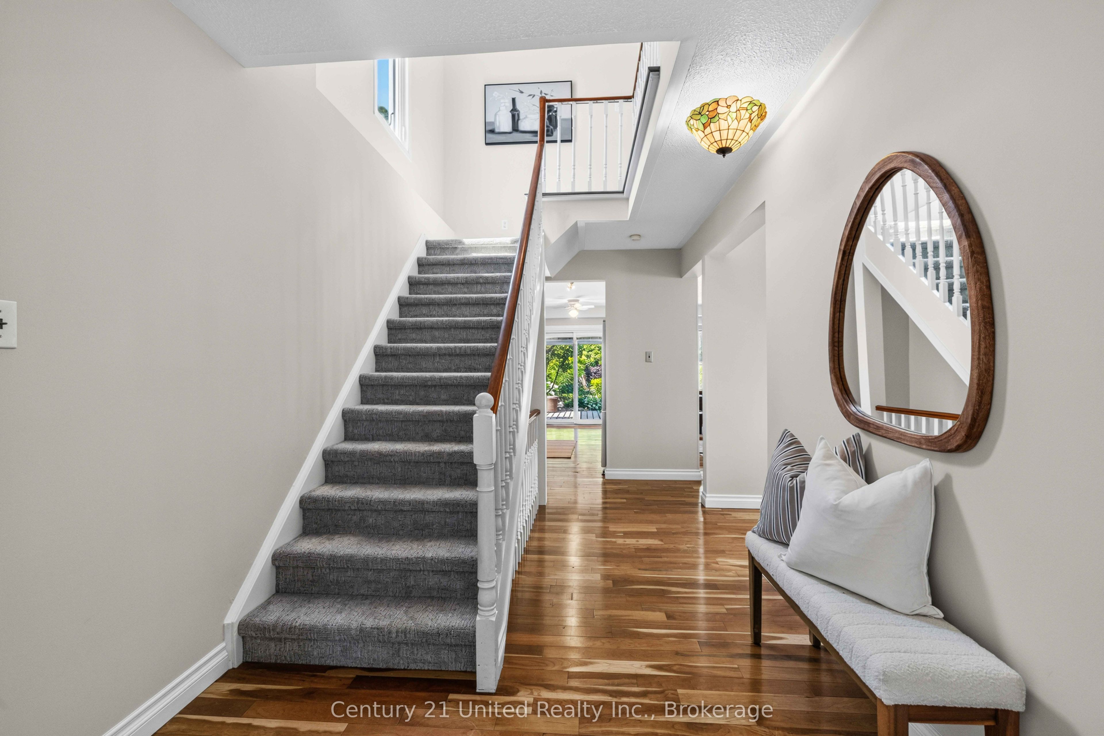 518 Reynolds Street, Whitby, ON L1N 6H5 photo 5