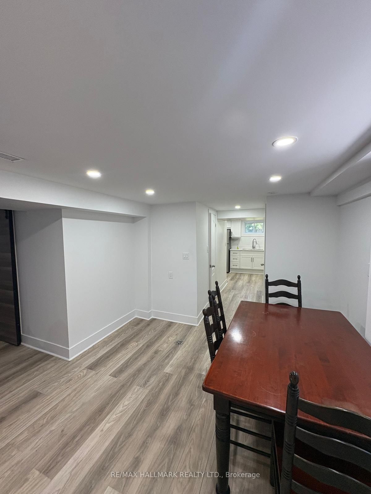 7 Ilfracombe Crescent Basement, Toronto, ON M1R 3R9 photo 5