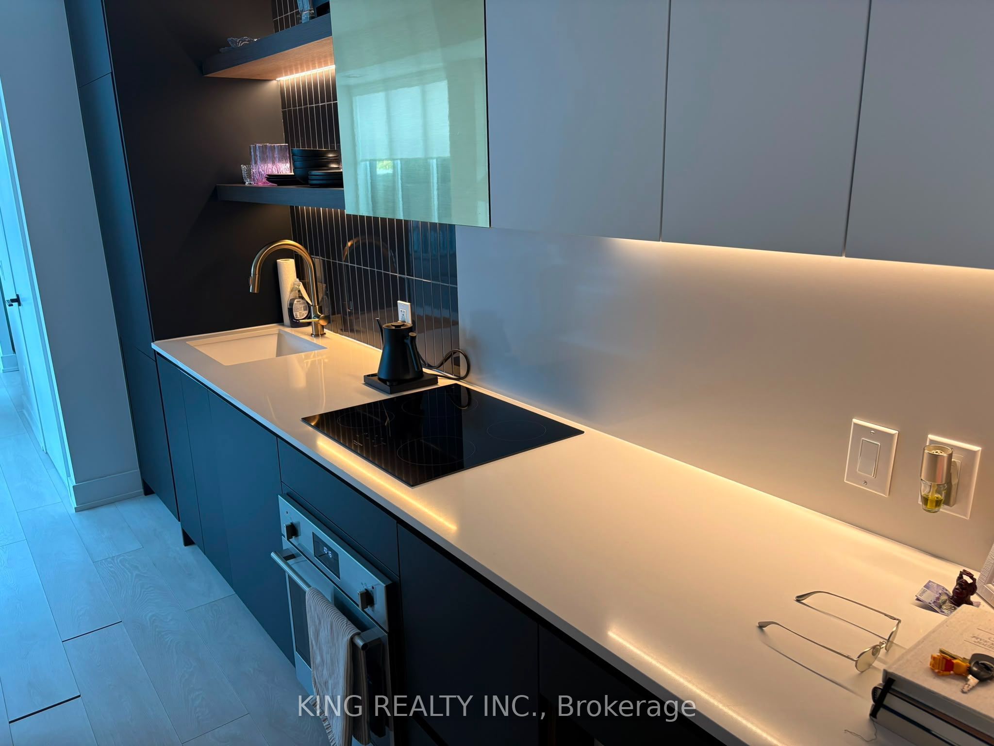 1285 Queen Street E 201, Toronto, ON M4L 0B6 photo 5