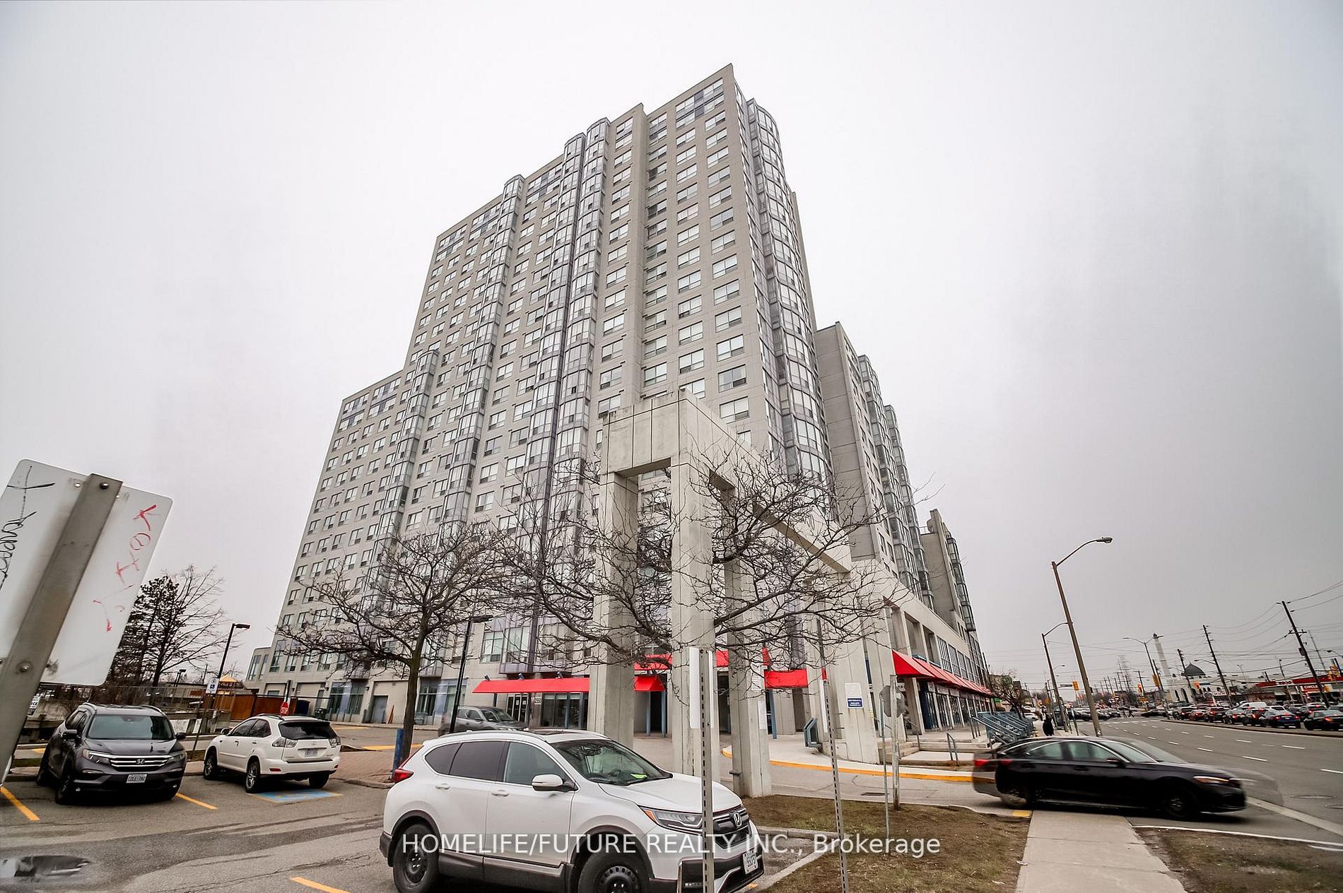2550 Lawrence Avenue E 816, Toronto, ON M1P 4Z3
