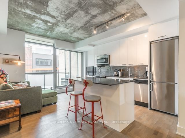630 Queen Street E 214, Toronto, ON M4M 1G3 photo 4