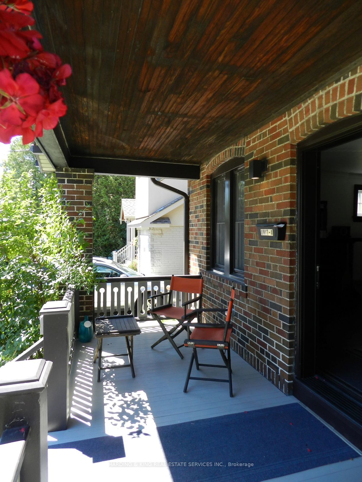 20 Wolcott Avenue Main, Toronto, ON M1L 4K3 photo 2