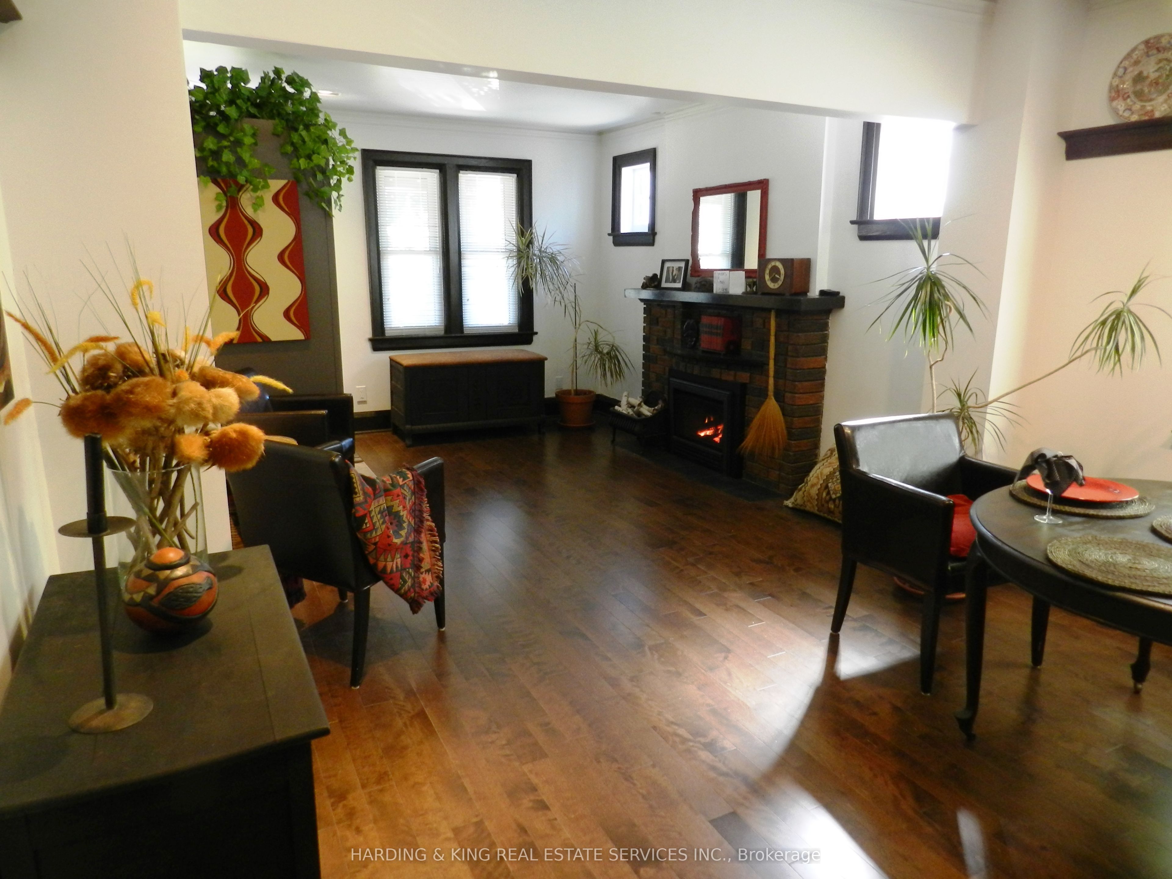 20 Wolcott Avenue Main, Toronto, ON M1L 4K3 photo 3