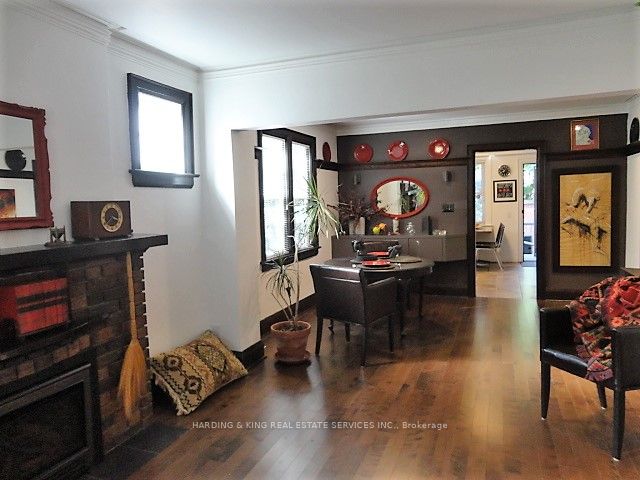 20 Wolcott Avenue Main, Toronto, ON M1L 4K3 photo 5