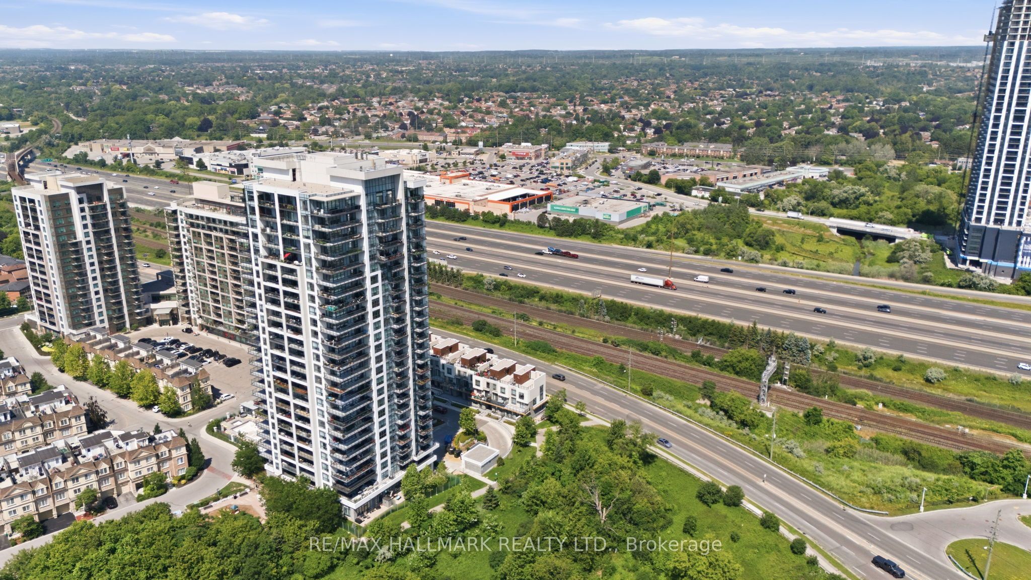 1255 Bayly Street 2208, Pickering, ON L1W 0B6 photo 5