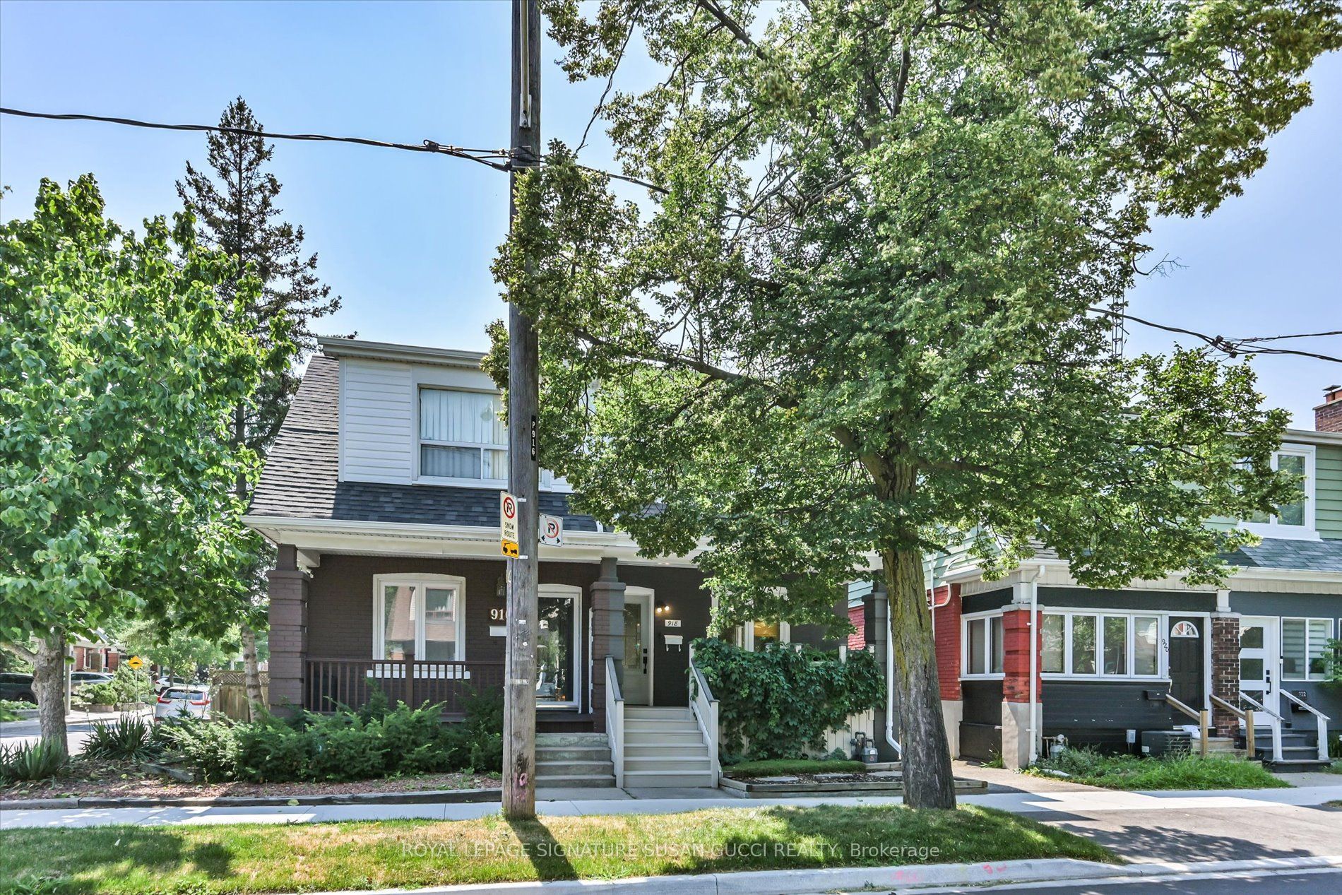 918 Greenwood Avenue, Toronto, ON M4J 4C1 photo 2