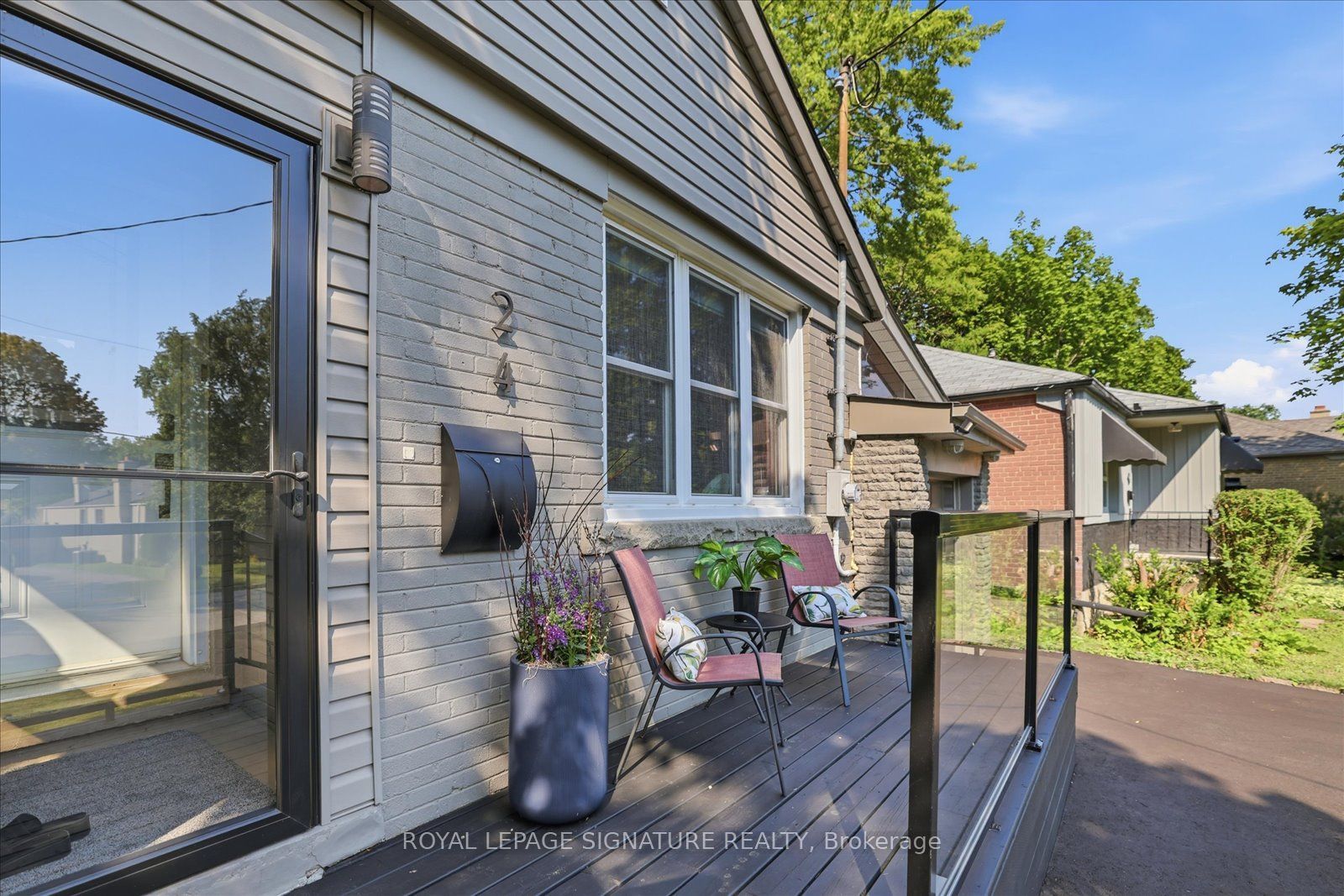 24 Latham Avenue, Toronto, ON M1N 1M8 photo 3