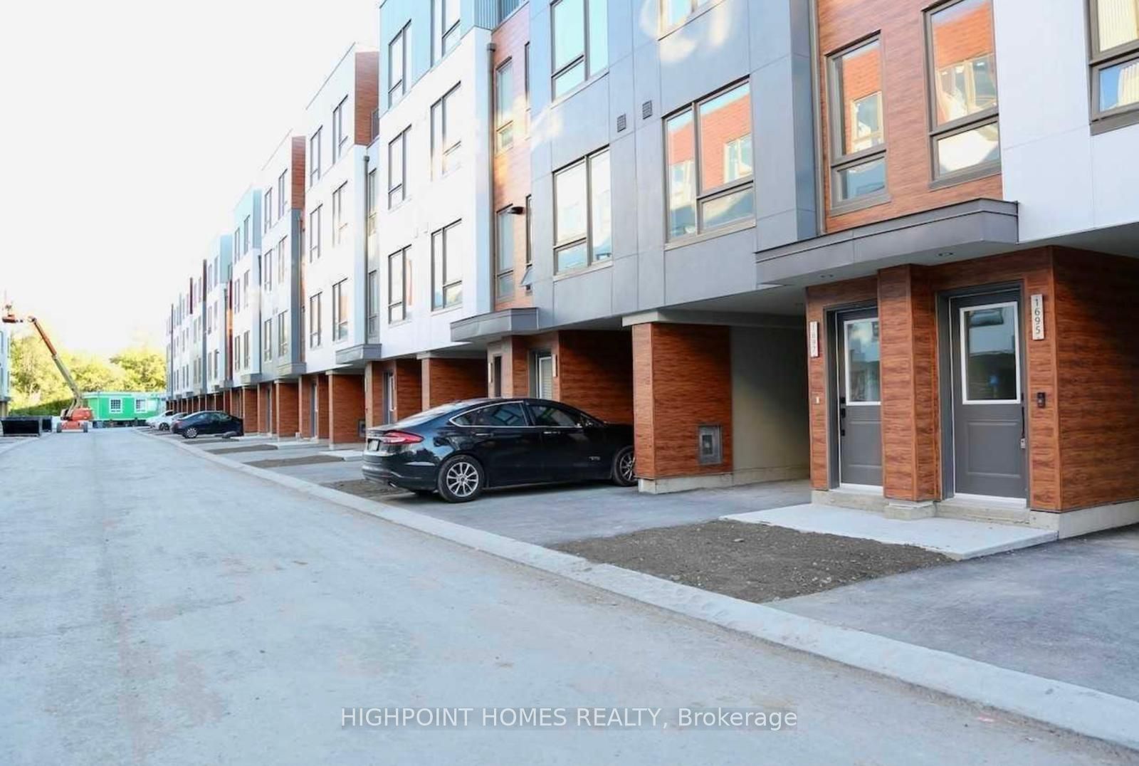 1643 Pleasure Valley Path, Oshawa, ON L1G 4X8