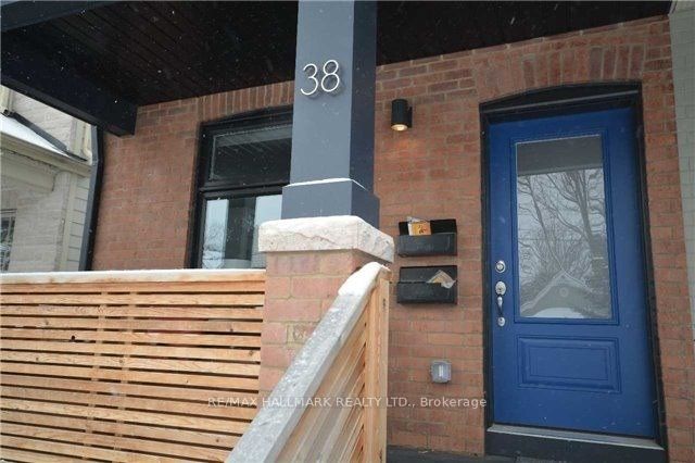 38 Shudell Avenue Main/Upper, Toronto, ON M4J 1C7 photo 2
