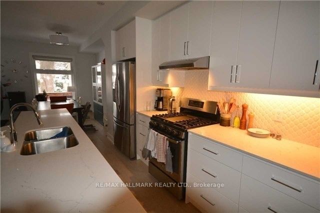 38 Shudell Avenue Main/Upper, Toronto, ON M4J 1C7 photo 5