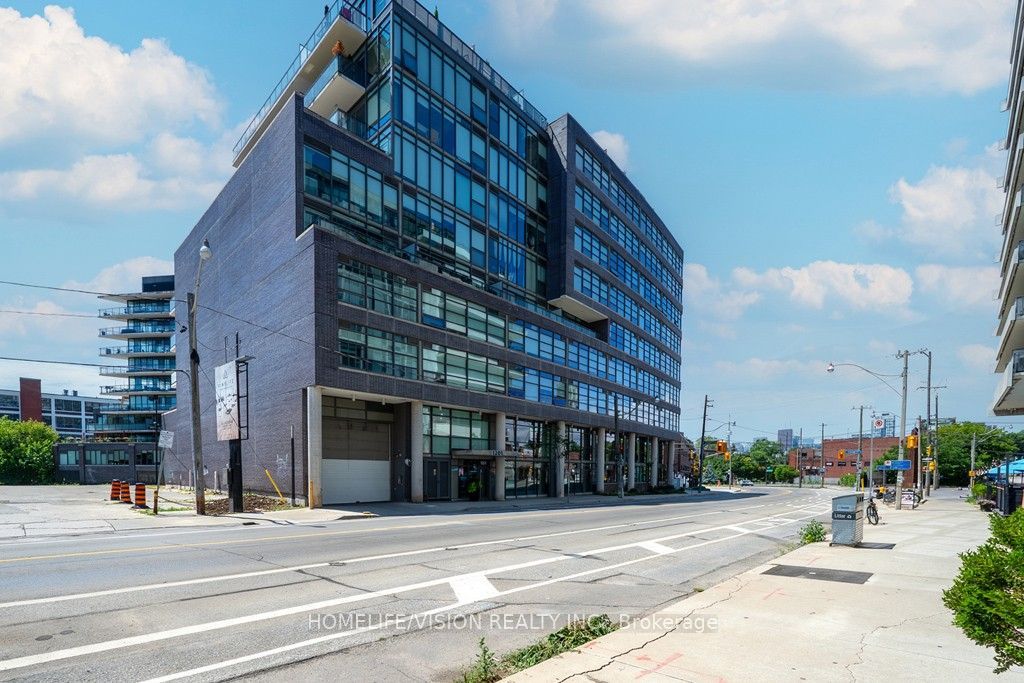 1201 Dundas Street E 804, Toronto, ON M4M 1S2 photo 4