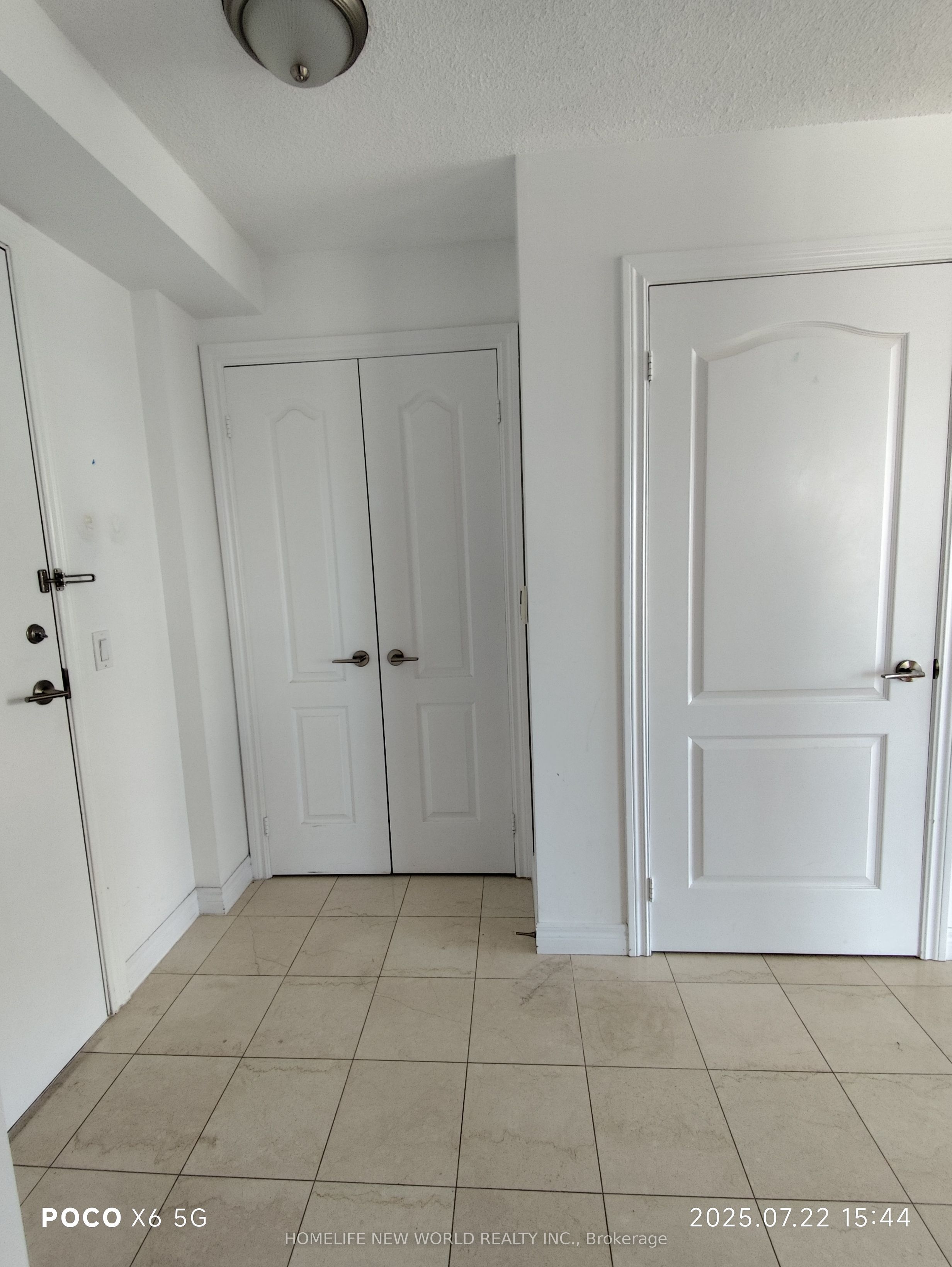 70 Town Certre Court 3401, Toronto, ON M1P 0B2 photo 2