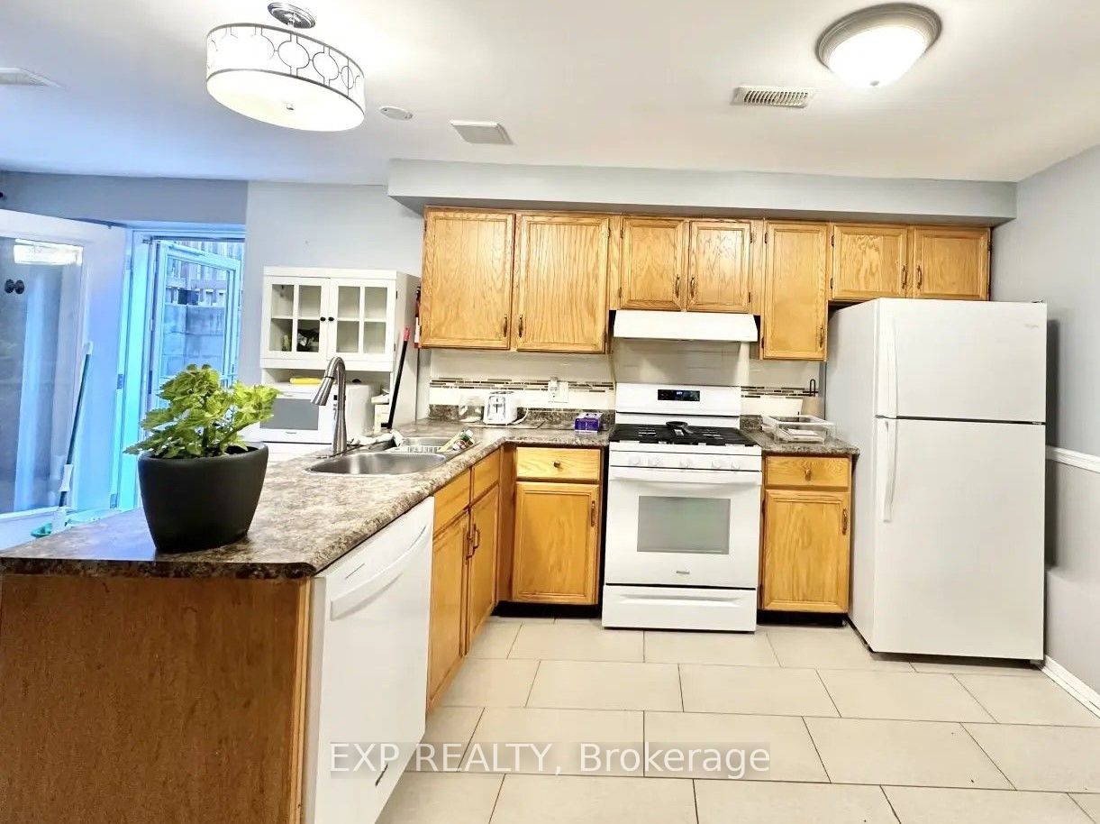52 Waywell Street N BSMT, Whitby, ON L1N 8N9 photo 3