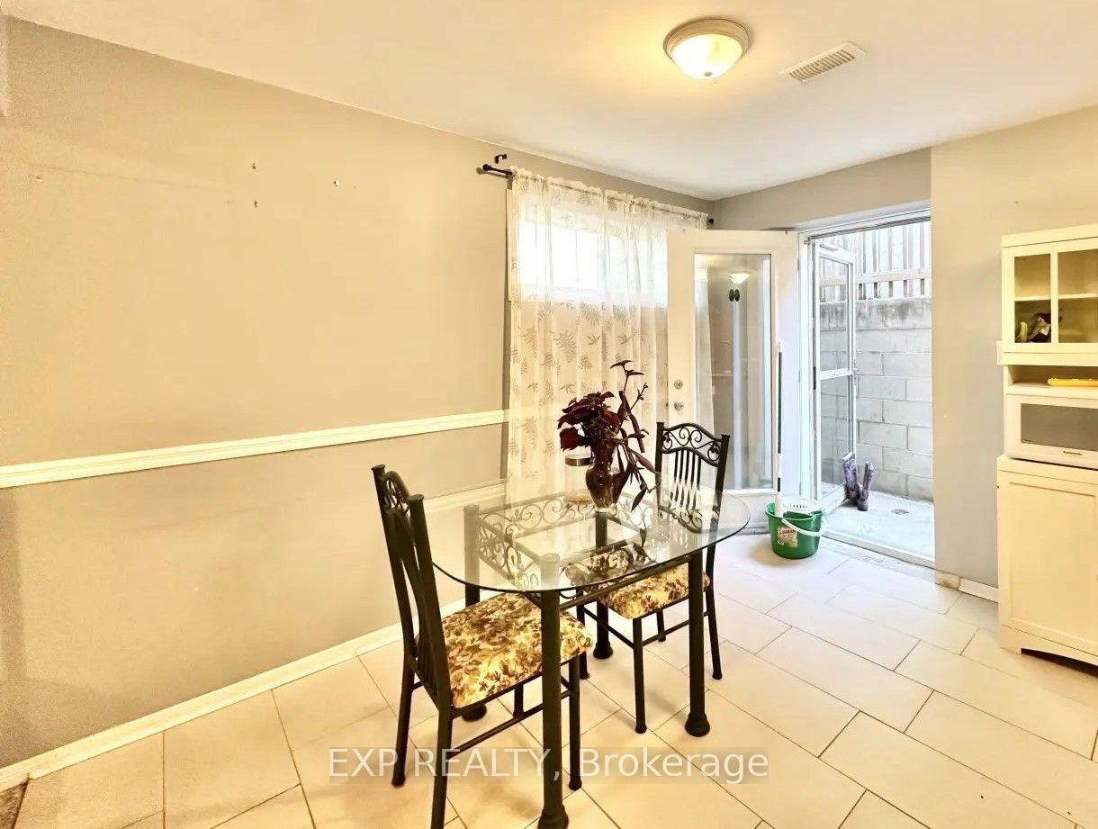 52 Waywell Street N BSMT, Whitby, ON L1N 8N9 photo 5