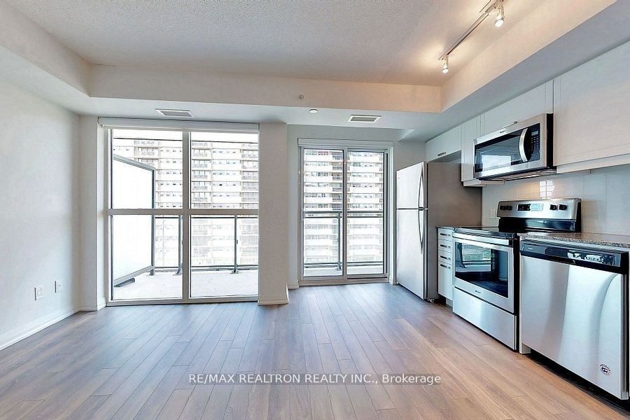 20 Meadowglen Place 534, Toronto, ON M1G 0A9 photo 4